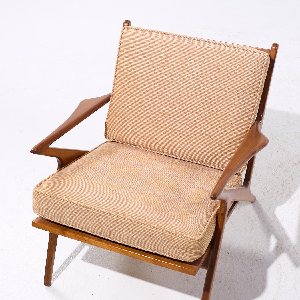 Chaise longue Z en noyer de style Jensen, milieu de siècle en vente 2