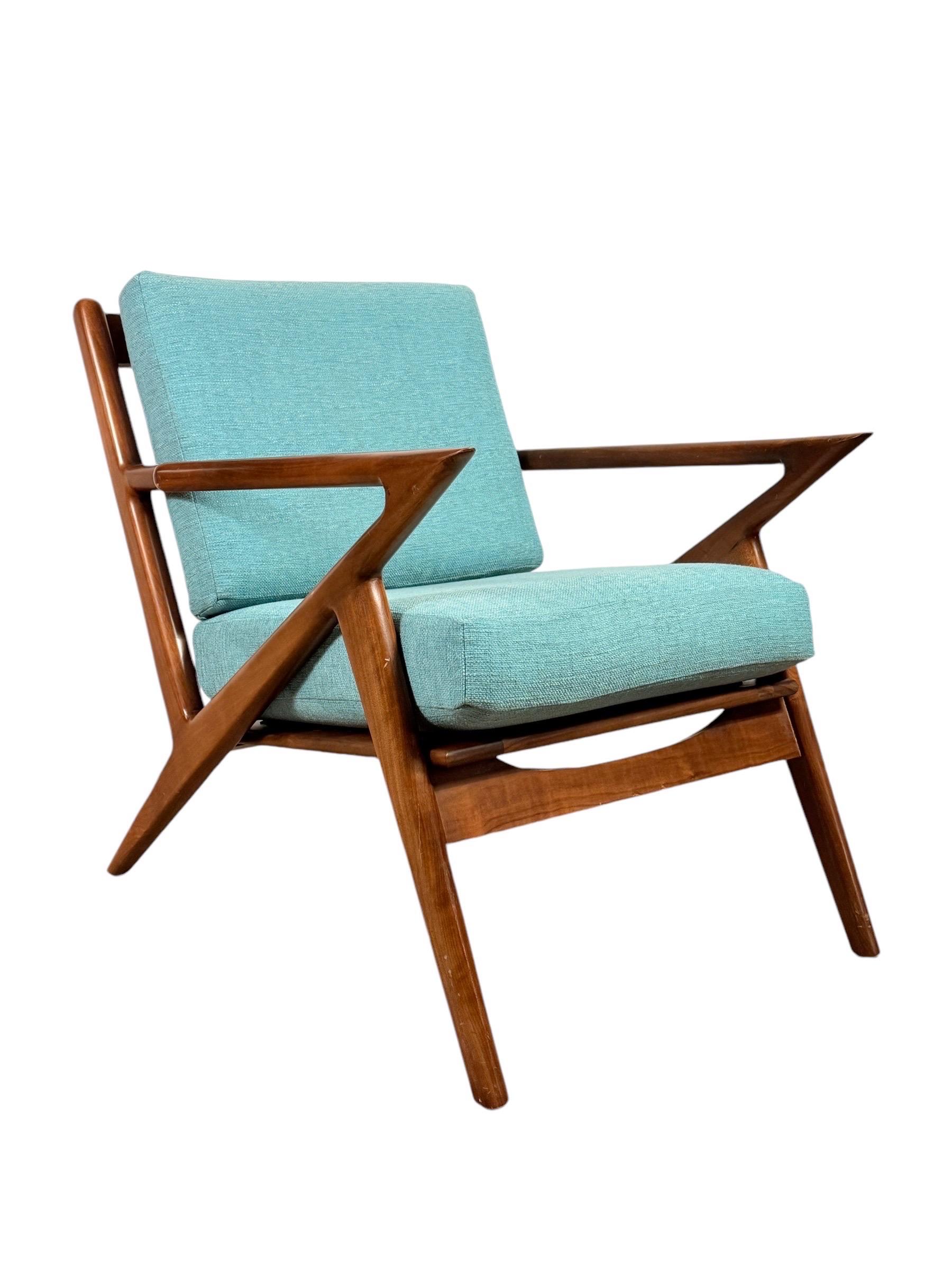 Unknown Poul Jensen Style Z Lounge Chair