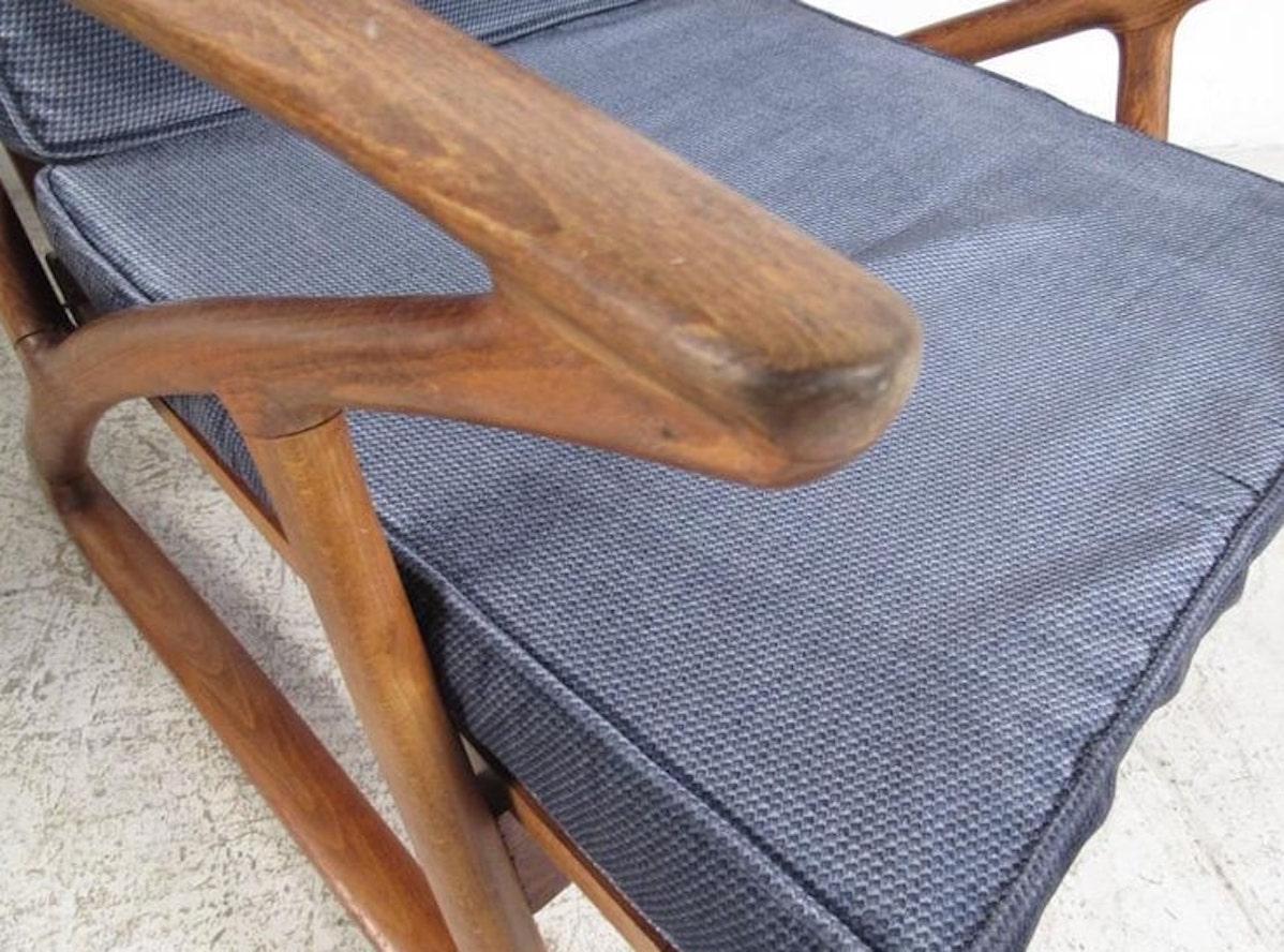 20th Century Poul Jensen Z Style Arm Chair  For Sale