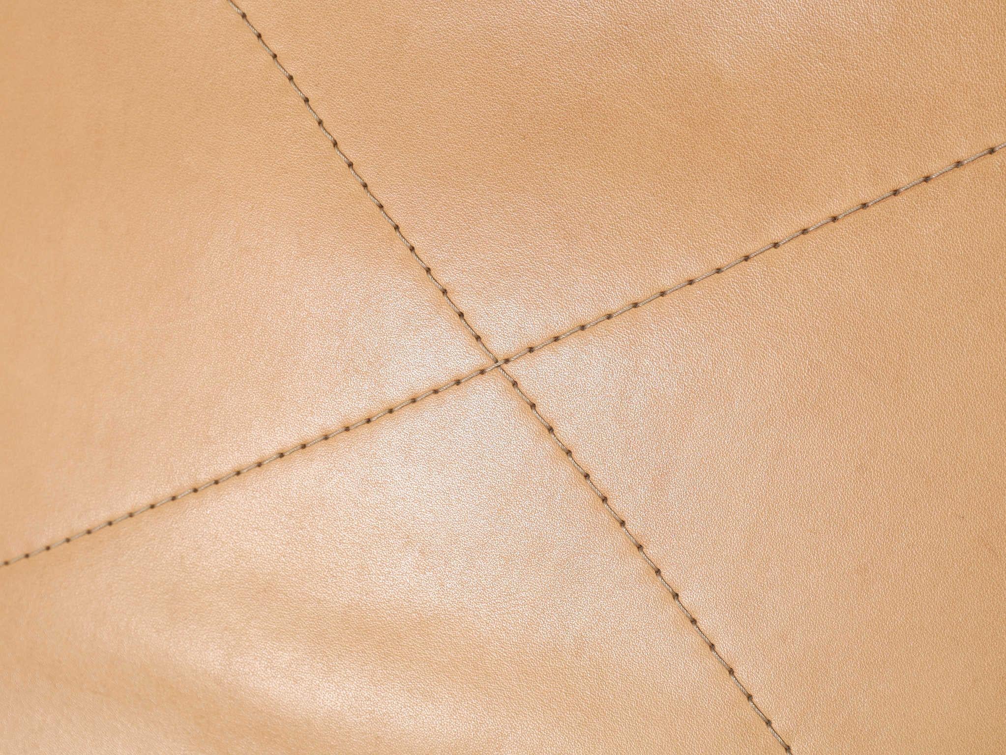 Poul Kjaeholm Silla de salón de piel PK22 2010's en venta 11