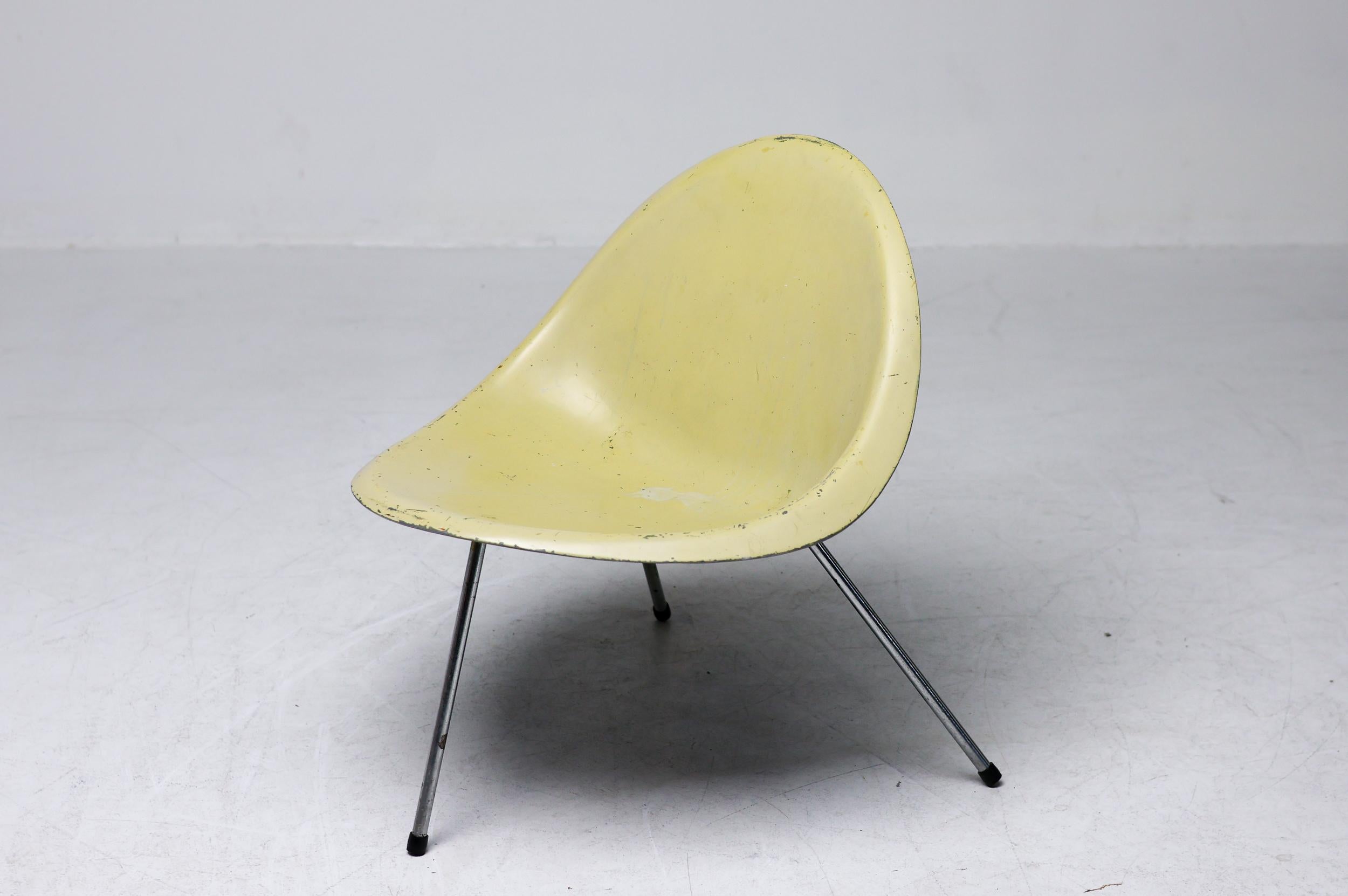 Poul Kjaerholm 1953 Stuhl aus geformtem Aluminium (Skandinavische Moderne) im Angebot