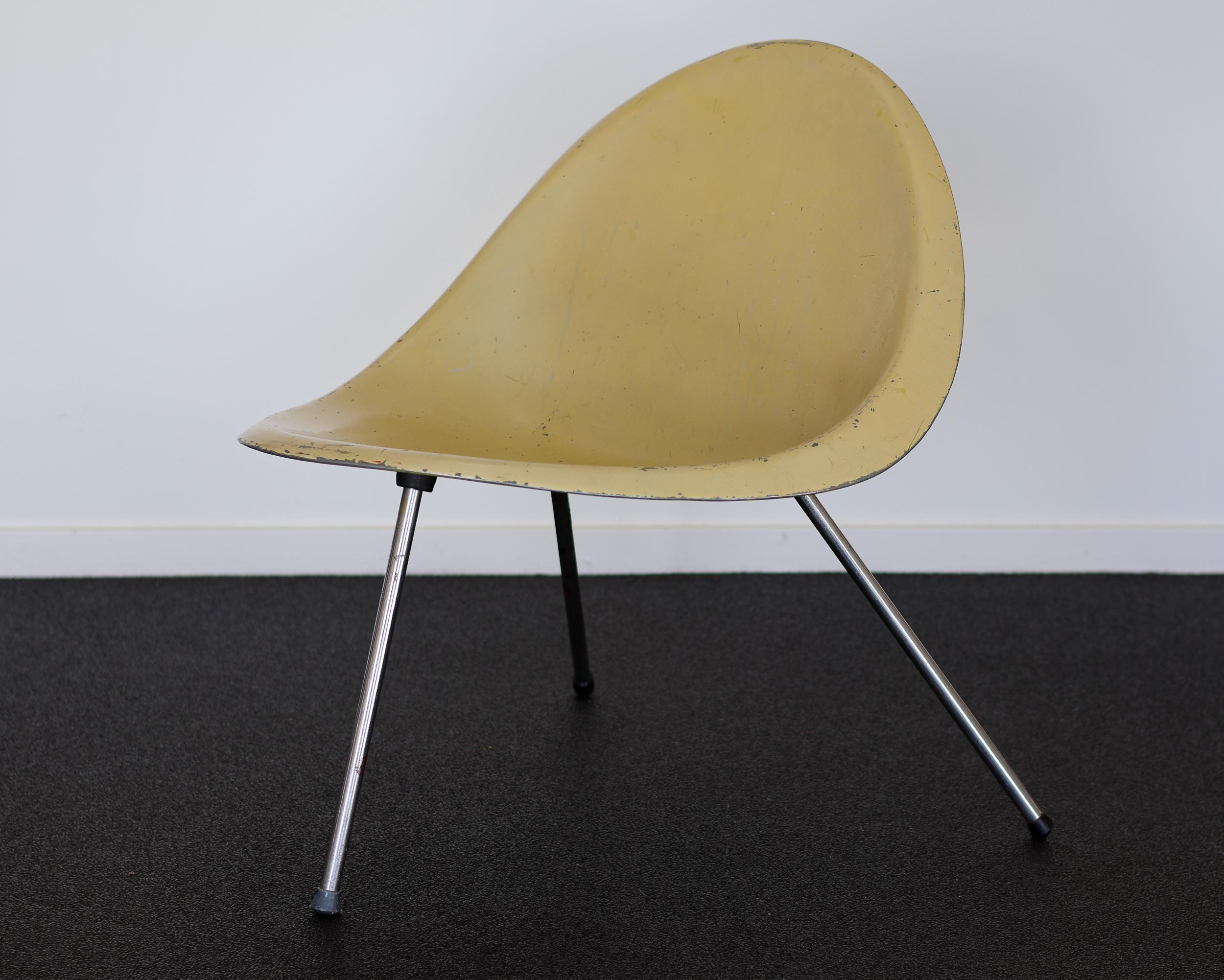 Poul Kjaerholm 1953 Molded Aluminum Chair For Sale 2