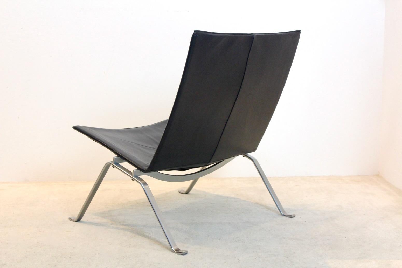 Stainless Steel Poul Kjærholm Black Leather PK22 Chair for Fritz Hansen