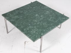 Poul Kjærholm coffee table in steel and green marble. Fritz Hansen