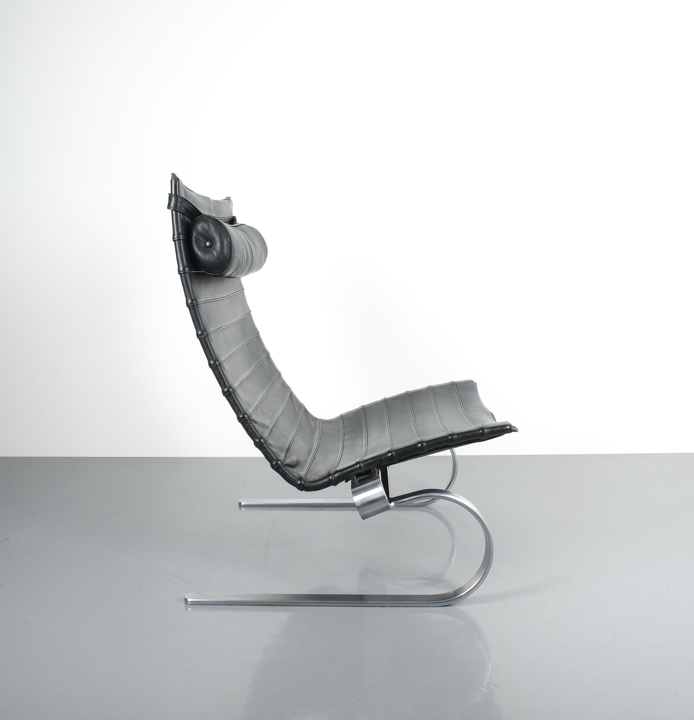 Poul Kjærholm Early Fritz Hansen PK20 Lounge Chair in Black Leather, 1987 6