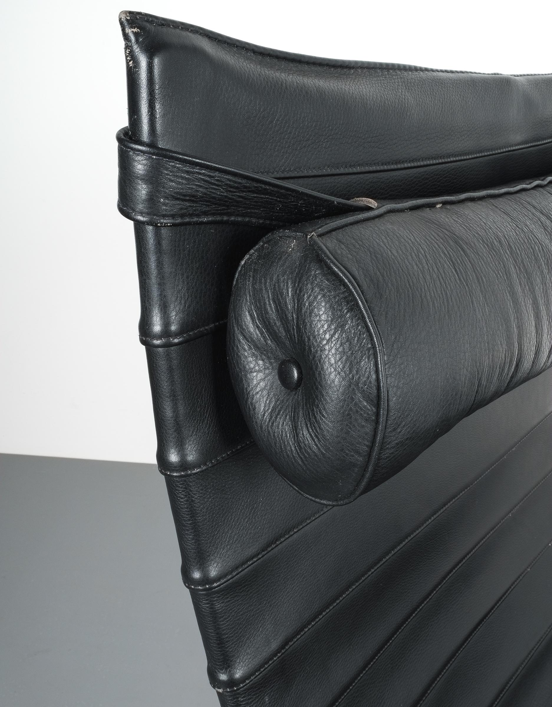 Poul Kjærholm Early Fritz Hansen PK20 Lounge Chair in Black Leather, 1987 1