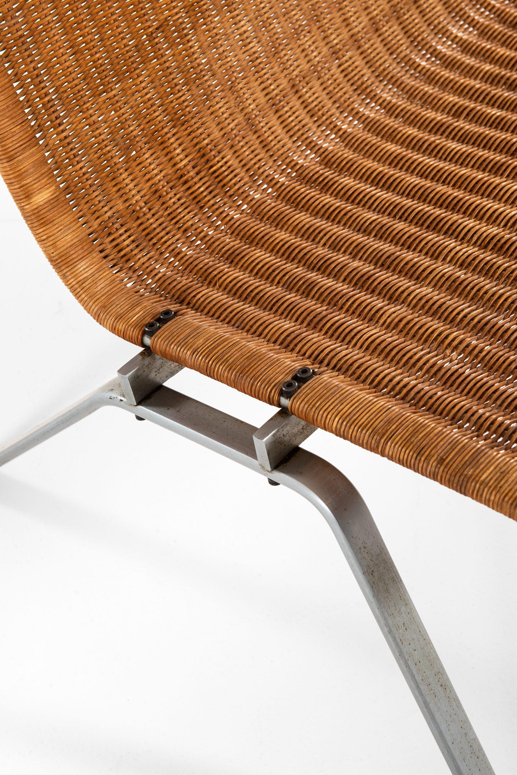 Rare pair of easy chairs model PK-22 designed by Poul Kjærholm. Produced by E. Kold Christensen in Denmark.