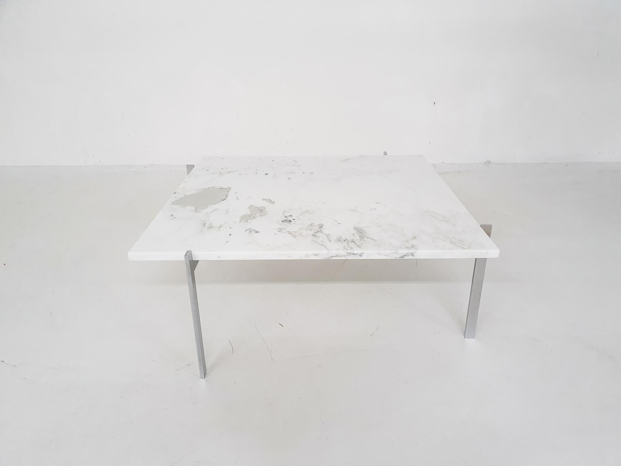 Milieu du XXe siècle Table basse en marbre Statuario PK61 de Poul Kjaerholm pour E. Kold Christensen en vente