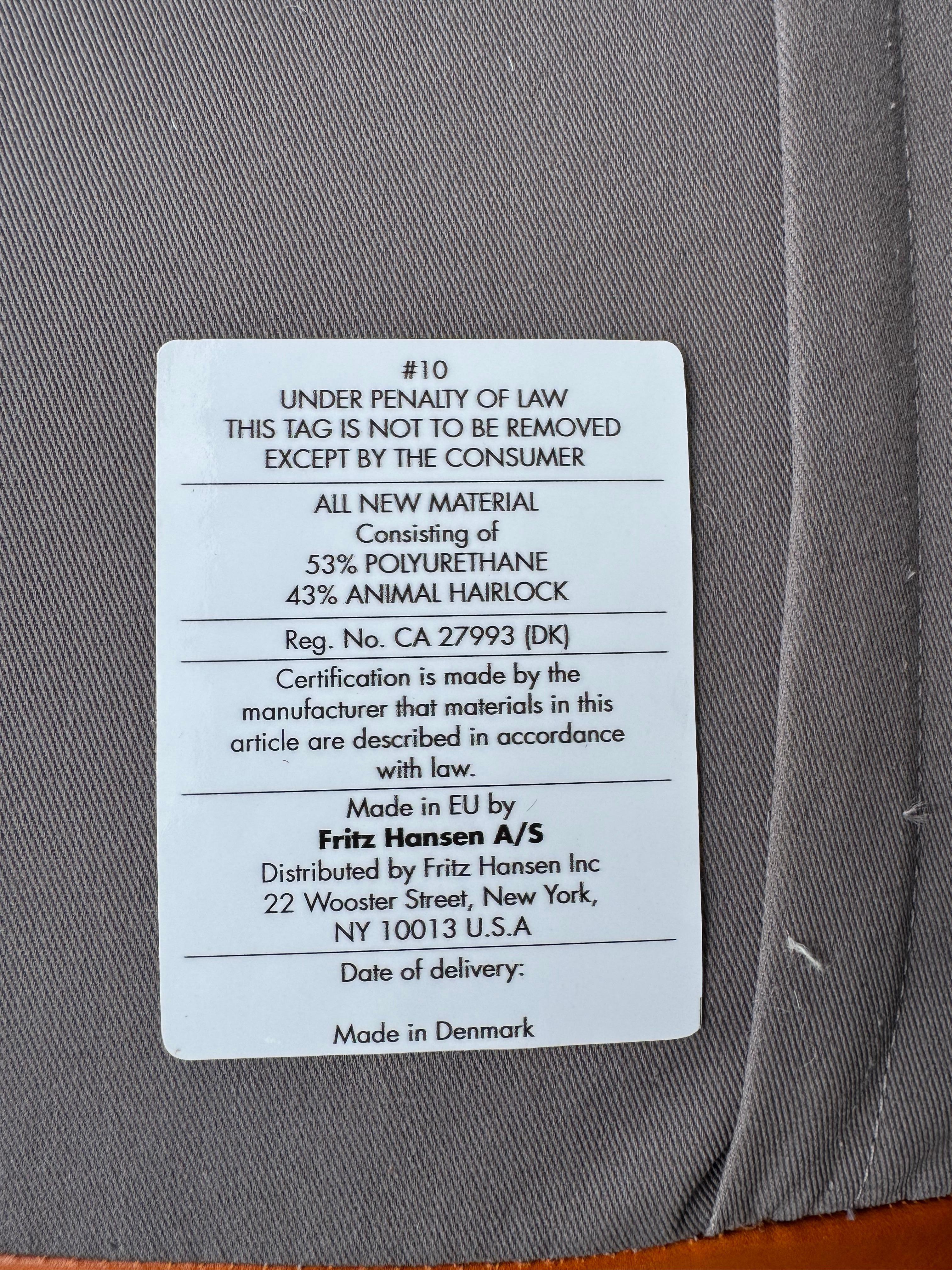 Acier ajouré Poul Kjaerholm pour Fritz Hansen PK 80 Lit de jour en cuir touffeté et acier à barreaux plats en vente