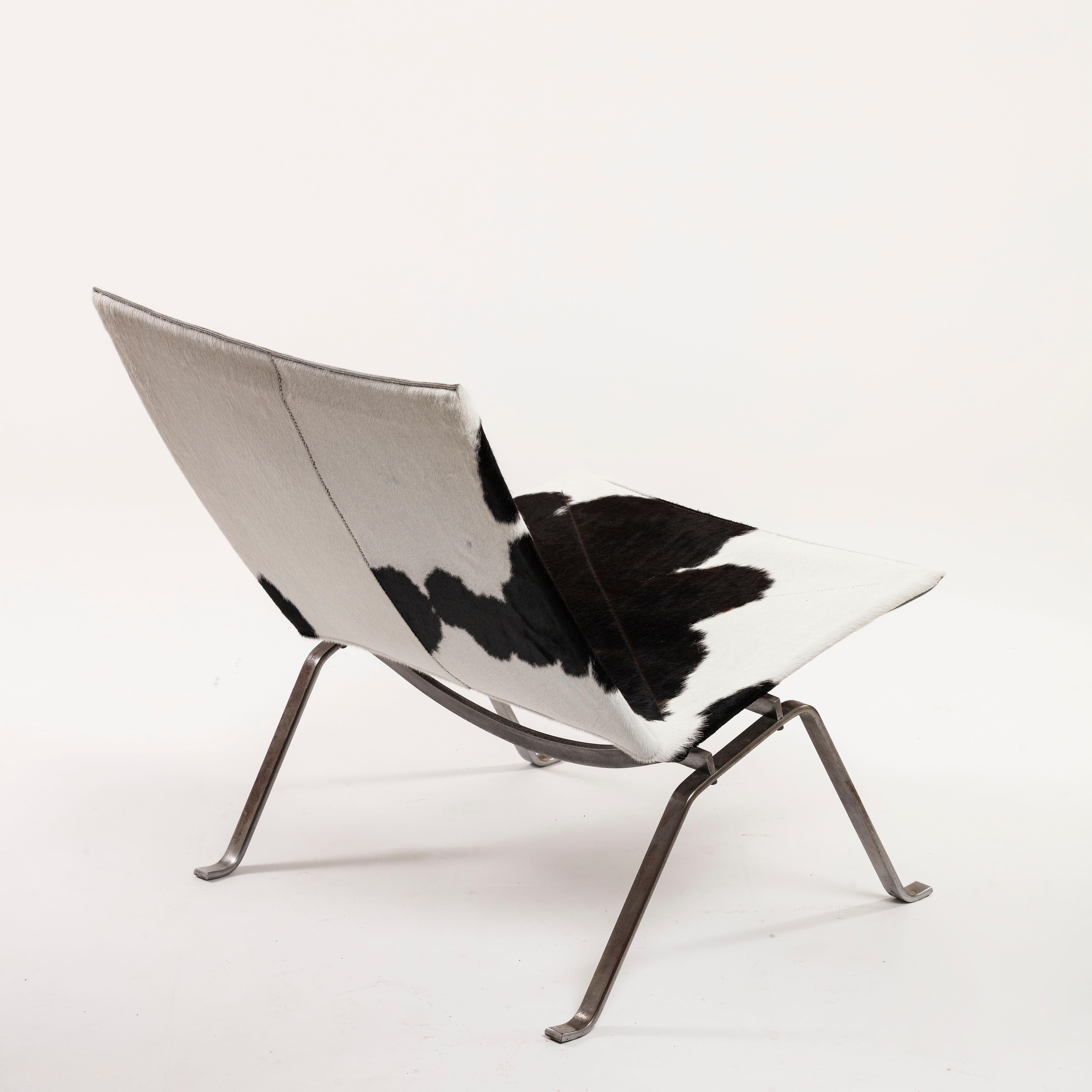 Scandinavian Modern Poul Kjærholm Iconic PK 22 Chair reupholstered in Cowhide, E. Kold Christensen 2 For Sale