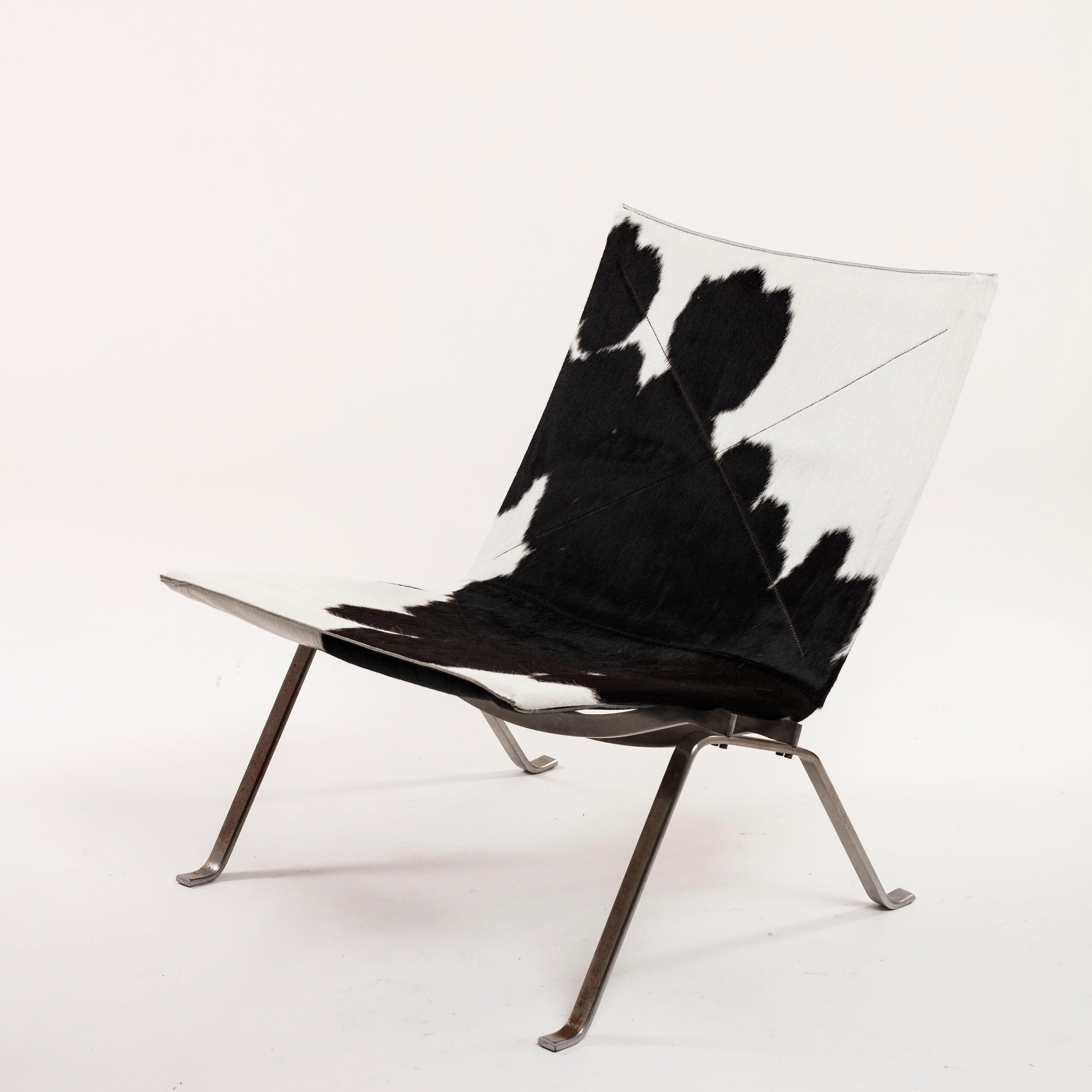 Steel Poul Kjærholm Iconic PK 22 Chair reupholstered in Cowhide, E. Kold Christensen 2 For Sale