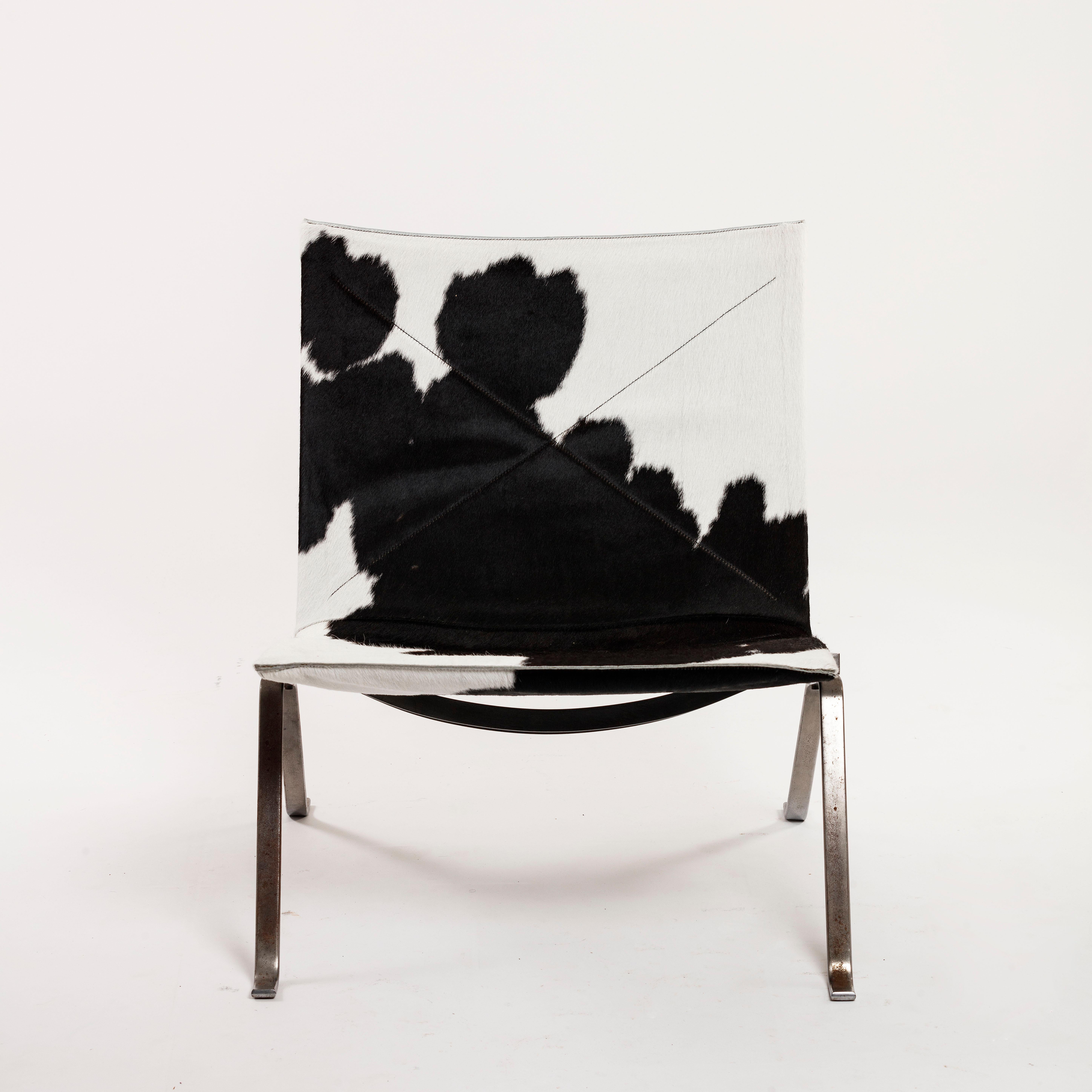 Poul Kjærholm Iconic PK 22 Chair reupholstered in Cowhide, E. Kold Christensen 2 For Sale 1