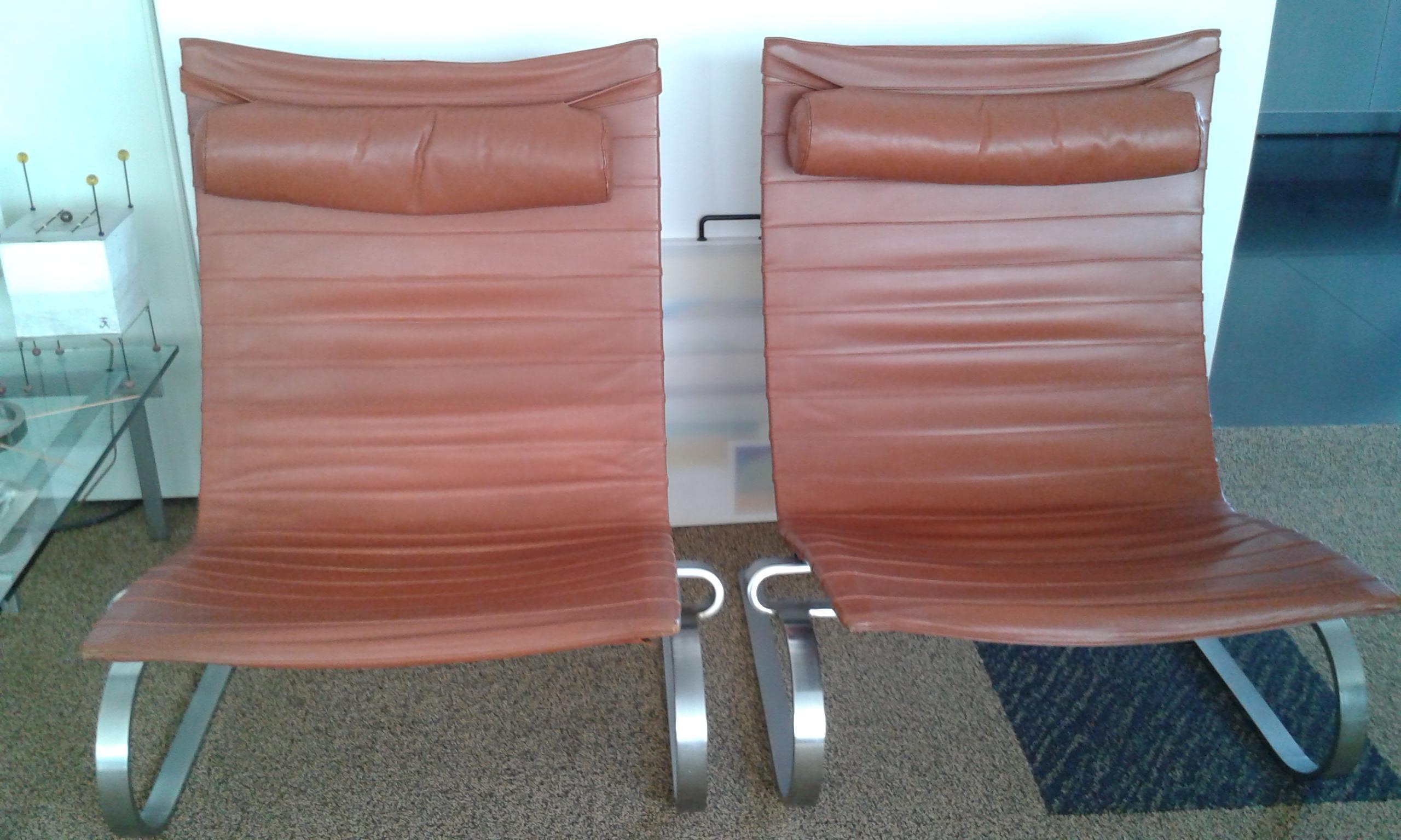 Poul Kjaerholm Pair of PK20 Lounge Chair in Leather for E. Kold Christensen For Sale 1