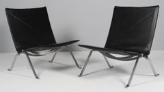 Paire de chaises longues PK22 de Poul Kjærholm