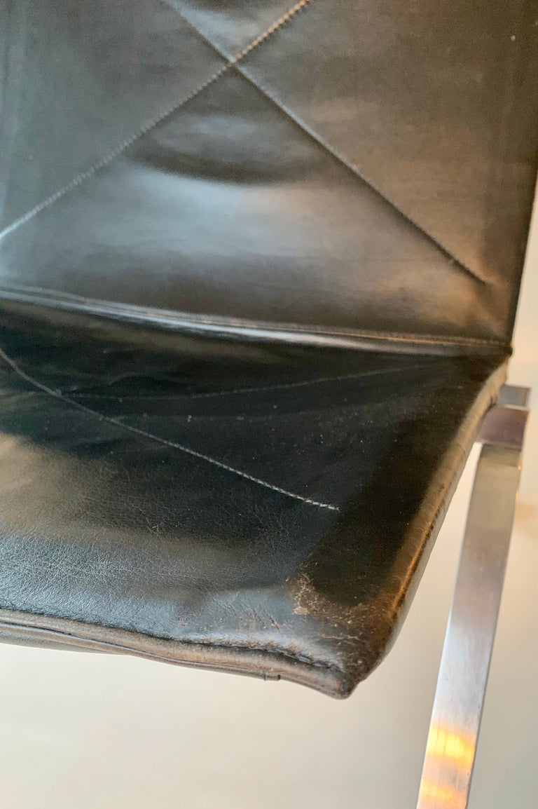 Poul Kjærholm PK 22 Vintage Black Leather Chair For Sale at 1stdibs