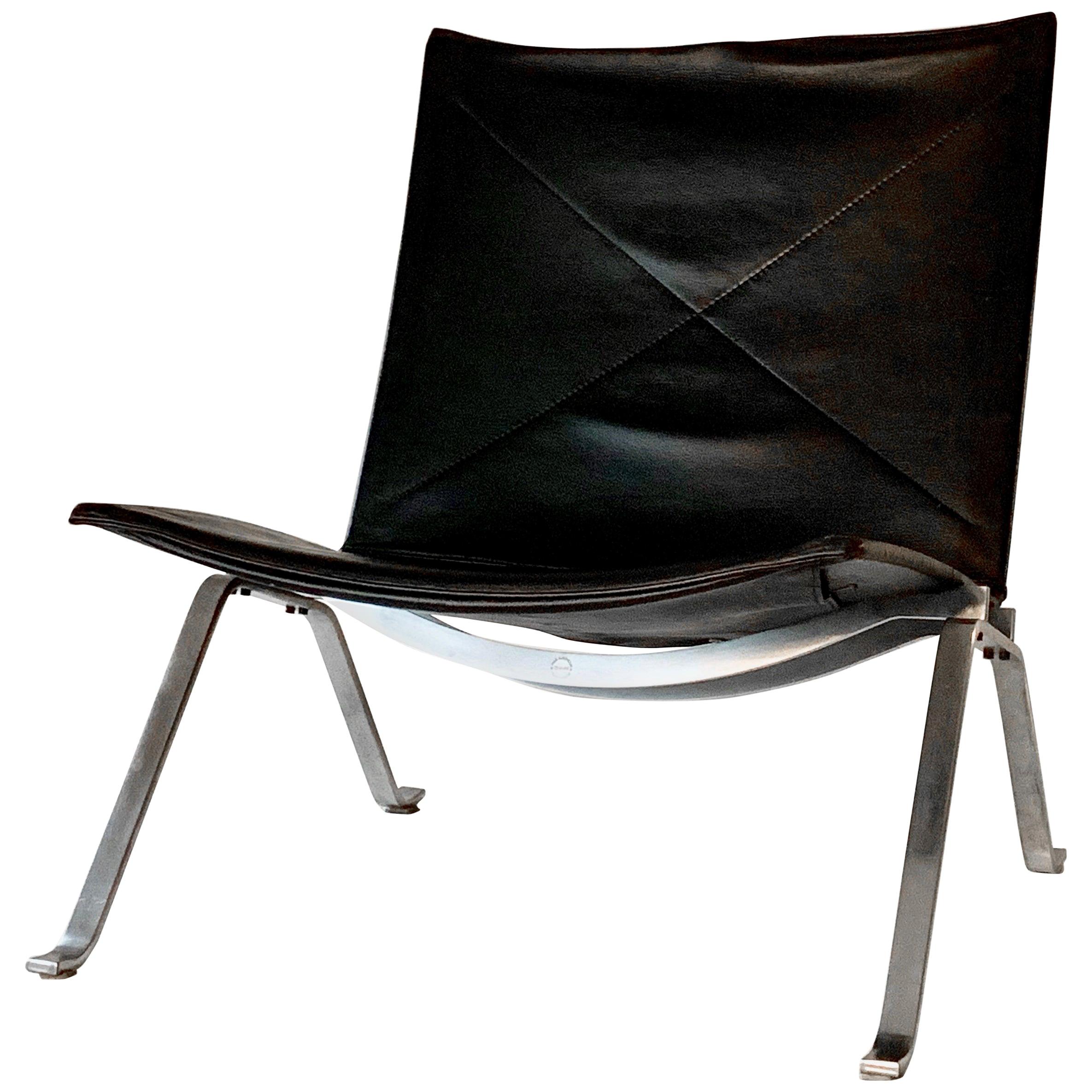 Poul Kjærholm PK 22 Vintage Black Leather Chair For Sale