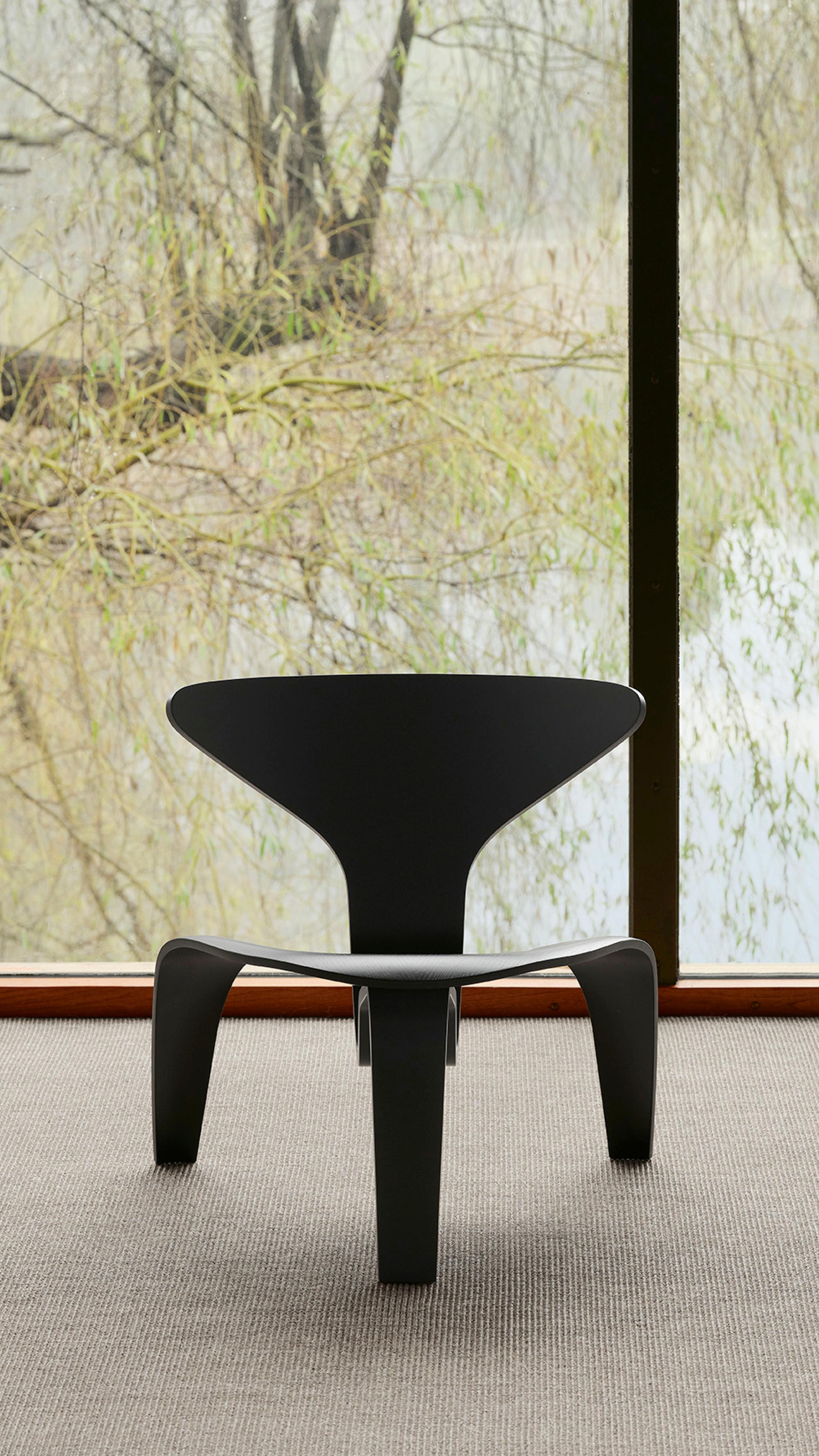 Scandinavian Modern Poul Kjærholm 'PK0 A' Chair for Fritz Hansen in Black Colored Ash For Sale