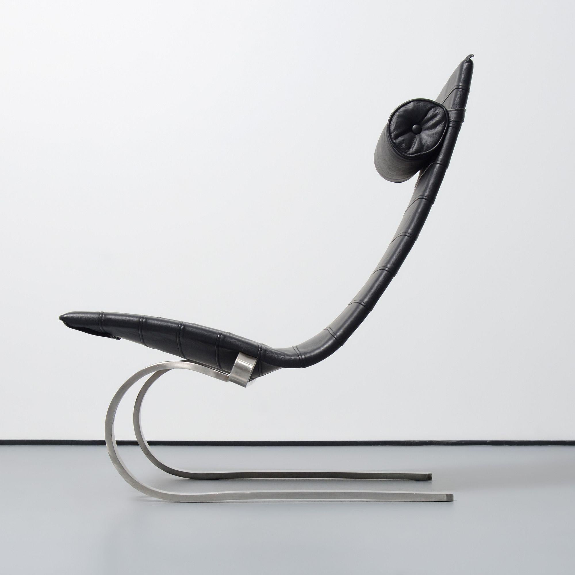 Mid-Century Modern Poul Kjaerholm PK20 Lounge Chair