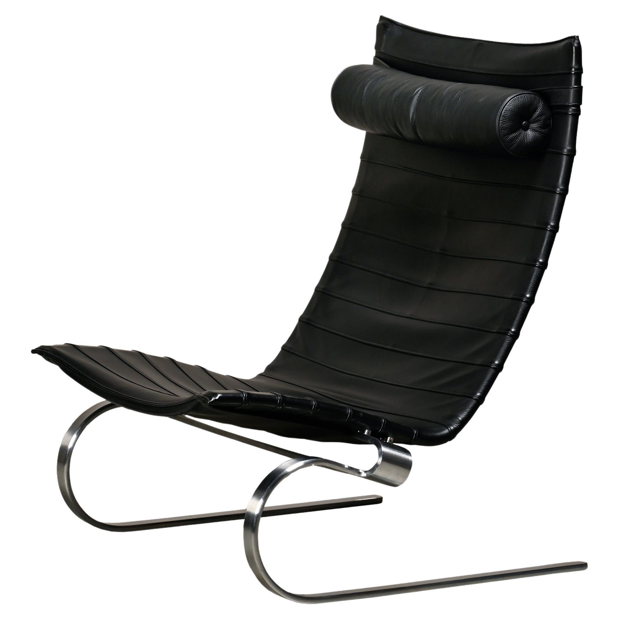 Poul Kjærholm PK20 lounge chair in Black Leather for Fritz Hansen