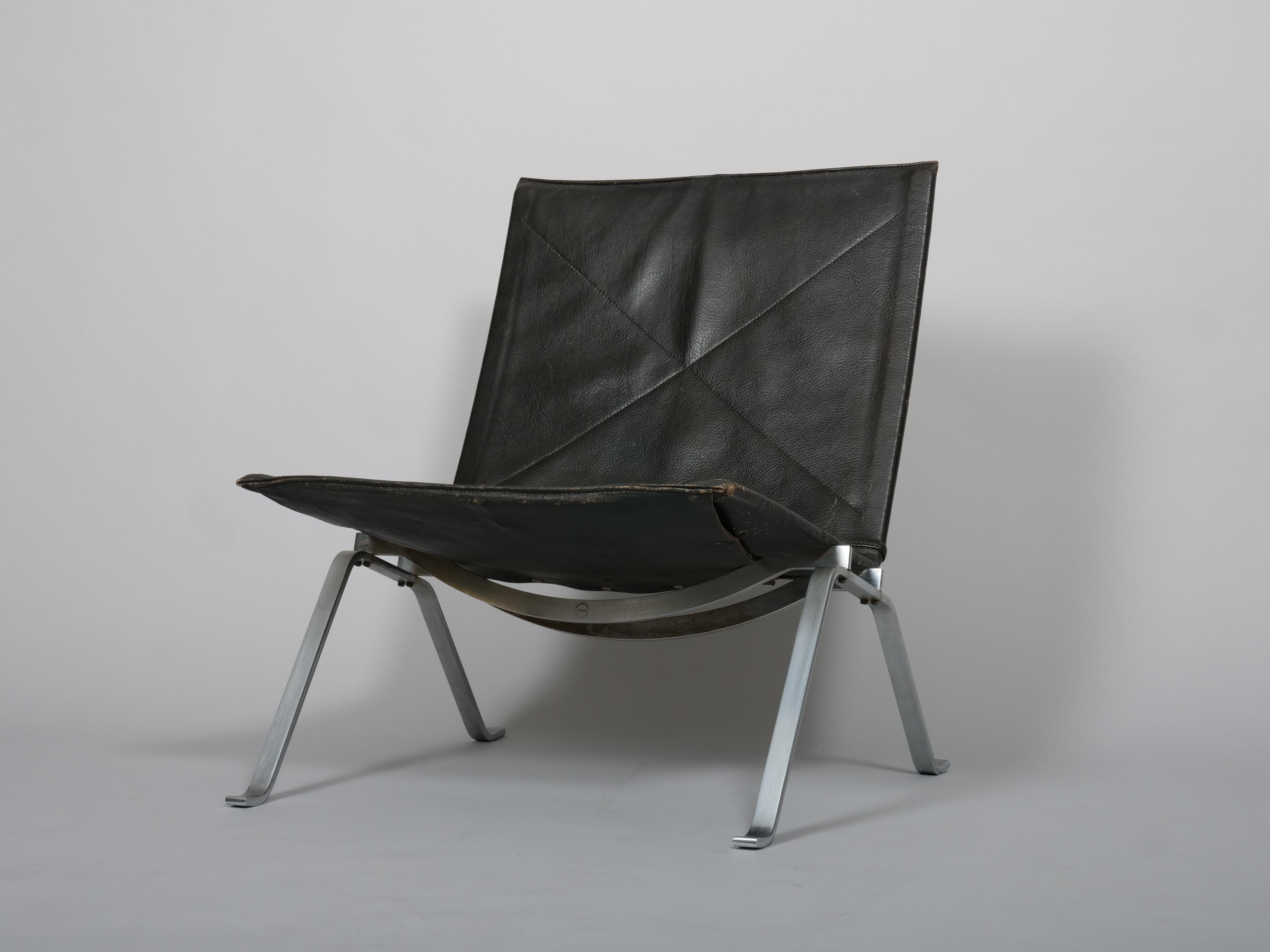 Poul Kjaerholm, PK22 schwarze Leder-Sessel für Fritz Hansen (Stahl) im Angebot