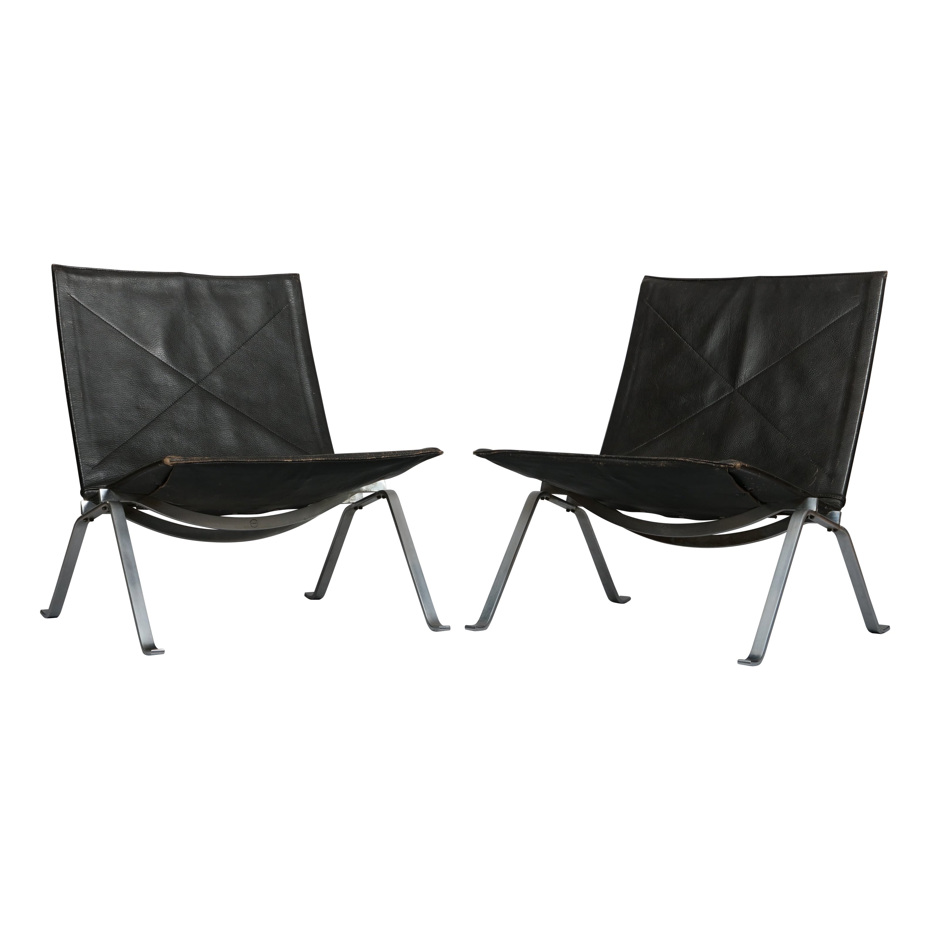 Poul Kjaerholm, PK22 black leather lounge chairs for Fritz Hansen