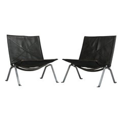 Poul Kjaerholm, PK22 black leather lounge chairs for Fritz Hansen