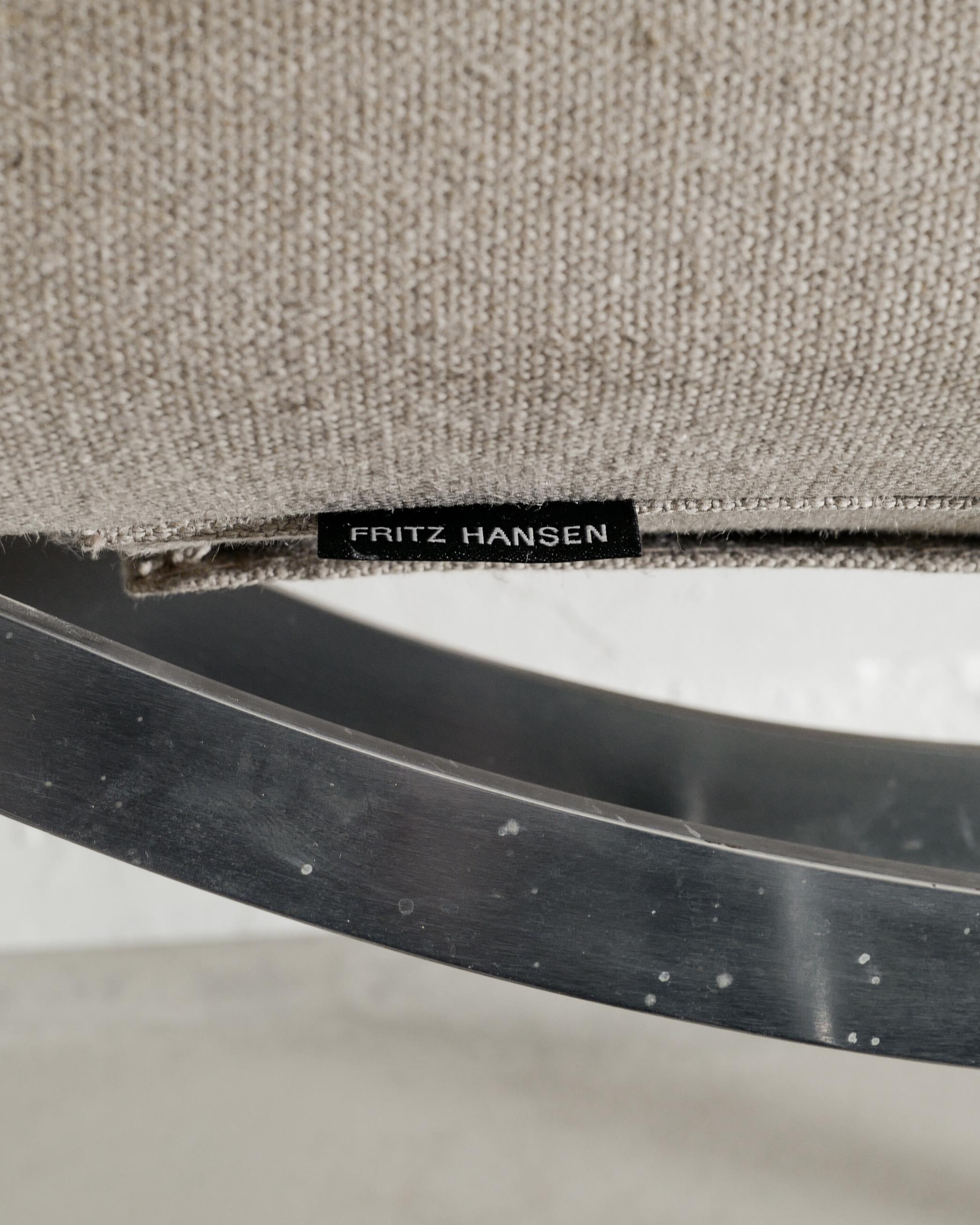 Poul Kjaerholm PK22 Easy Chair aus Stahl und Segeltuch von Fritz Hansen, Dänemark, 1997 im Angebot 1