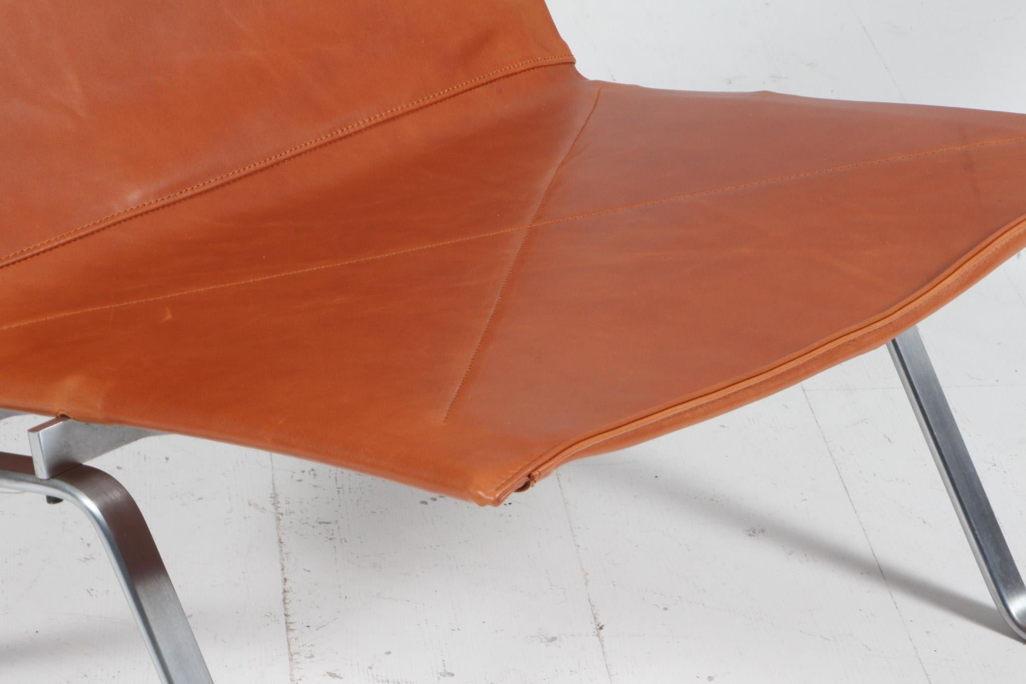 Poul Kjærholm PK22 Lounge Chair, new upholstered In Good Condition For Sale In Esbjerg, DK
