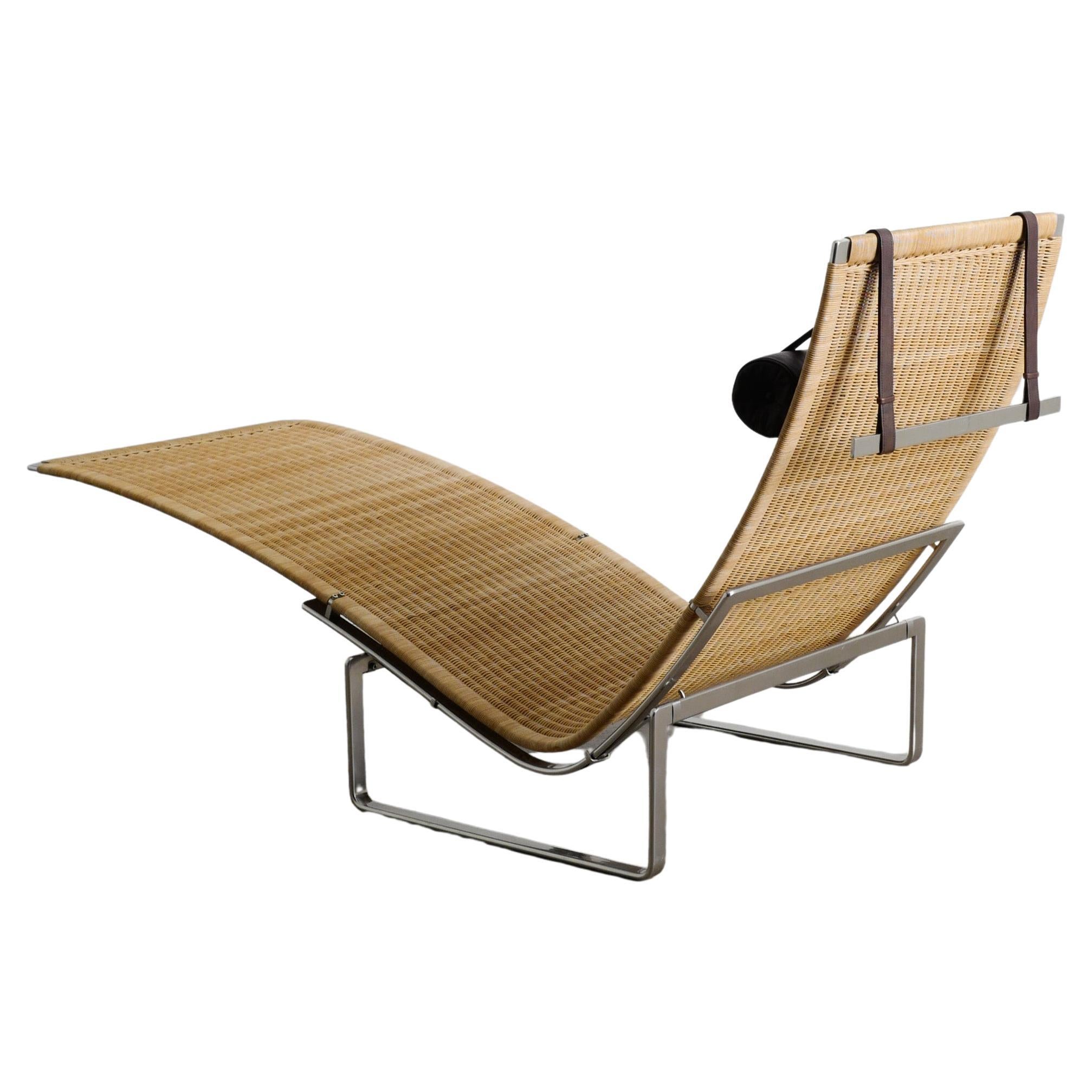 Chaise longue en rotin et acier Poul Kjaerholm PK24 par E. Kold Danemark, années 1960 en vente