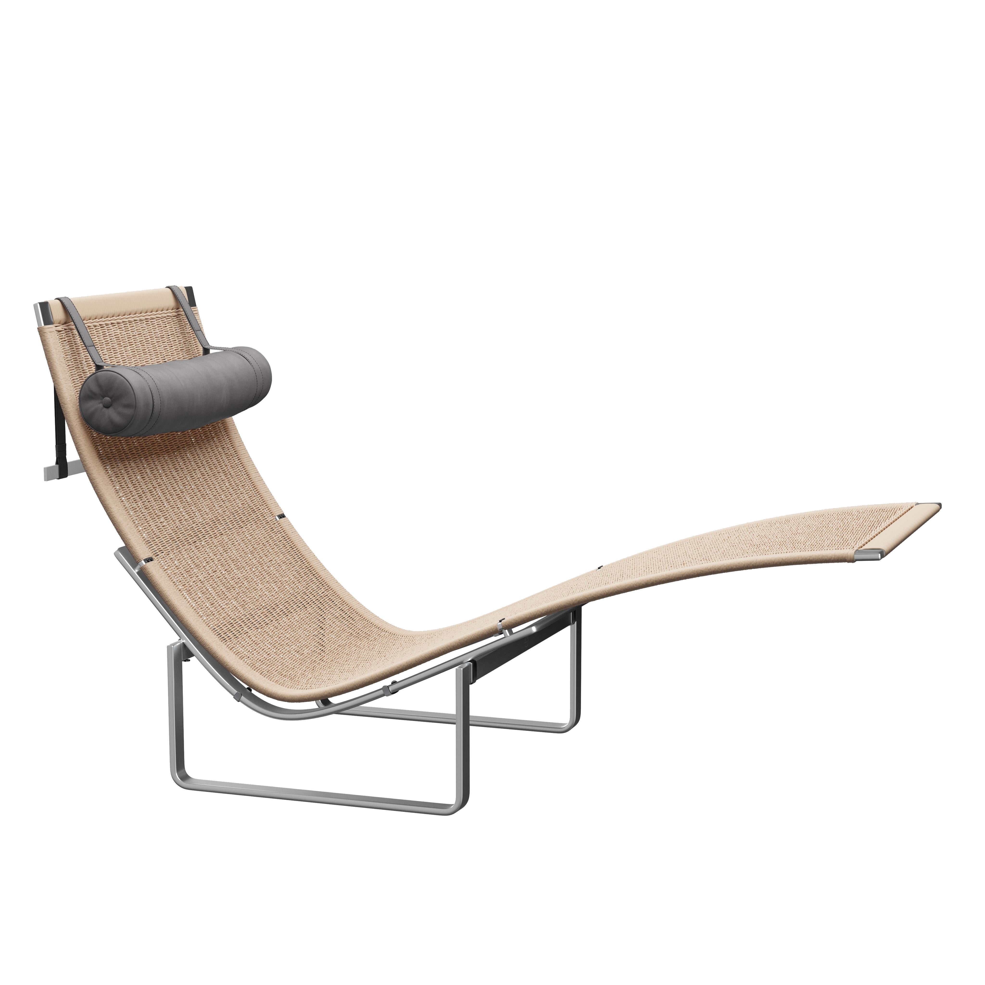 Poul Kjærholm 'PK24' Wicker Lounge Chair für Fritz Hansen mit Lederkopfstütze (Dänisch) im Angebot