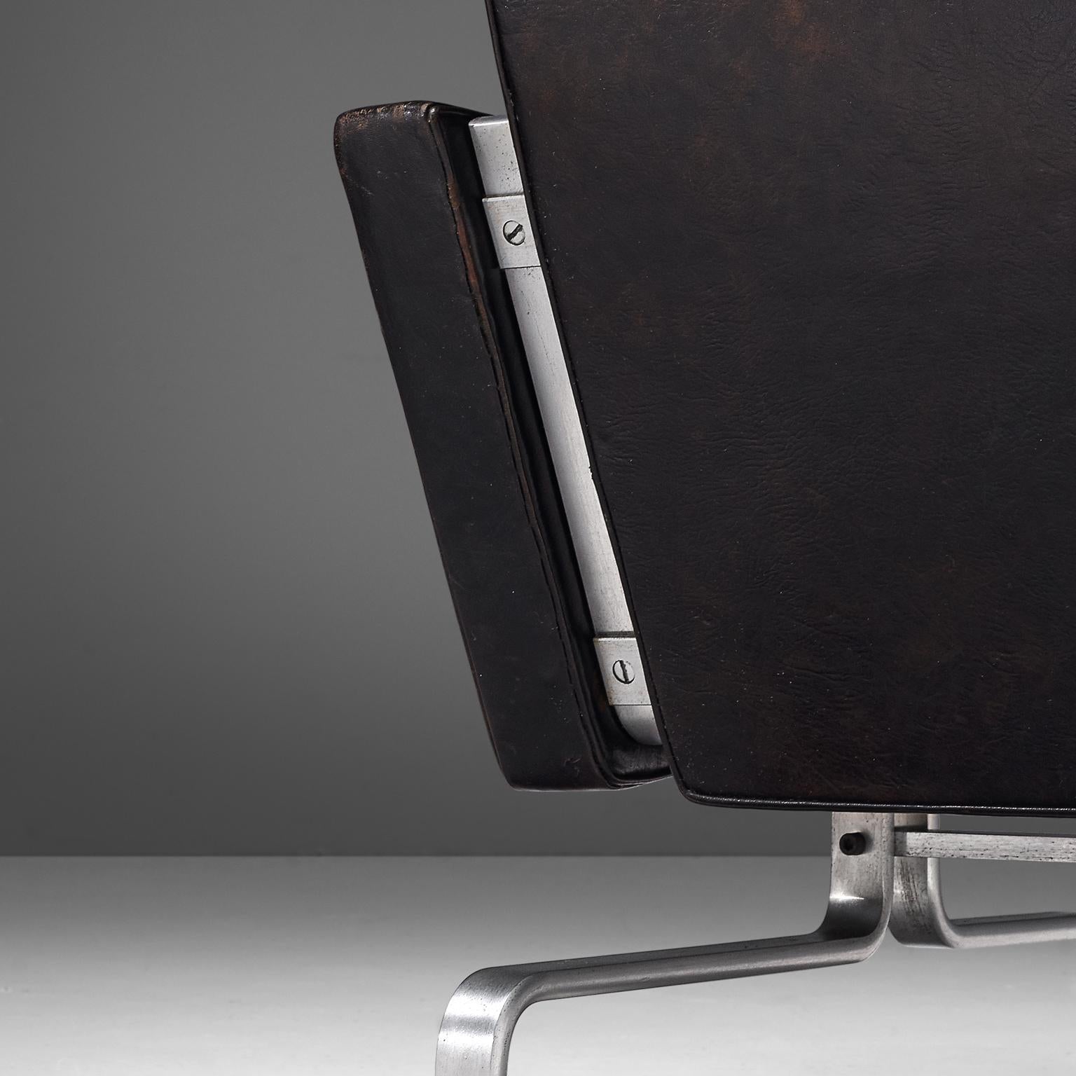 Poul Kjærholm 'PK31-1' Lounge Chair in Original Black Leather and Steel In Good Condition In Waalwijk, NL