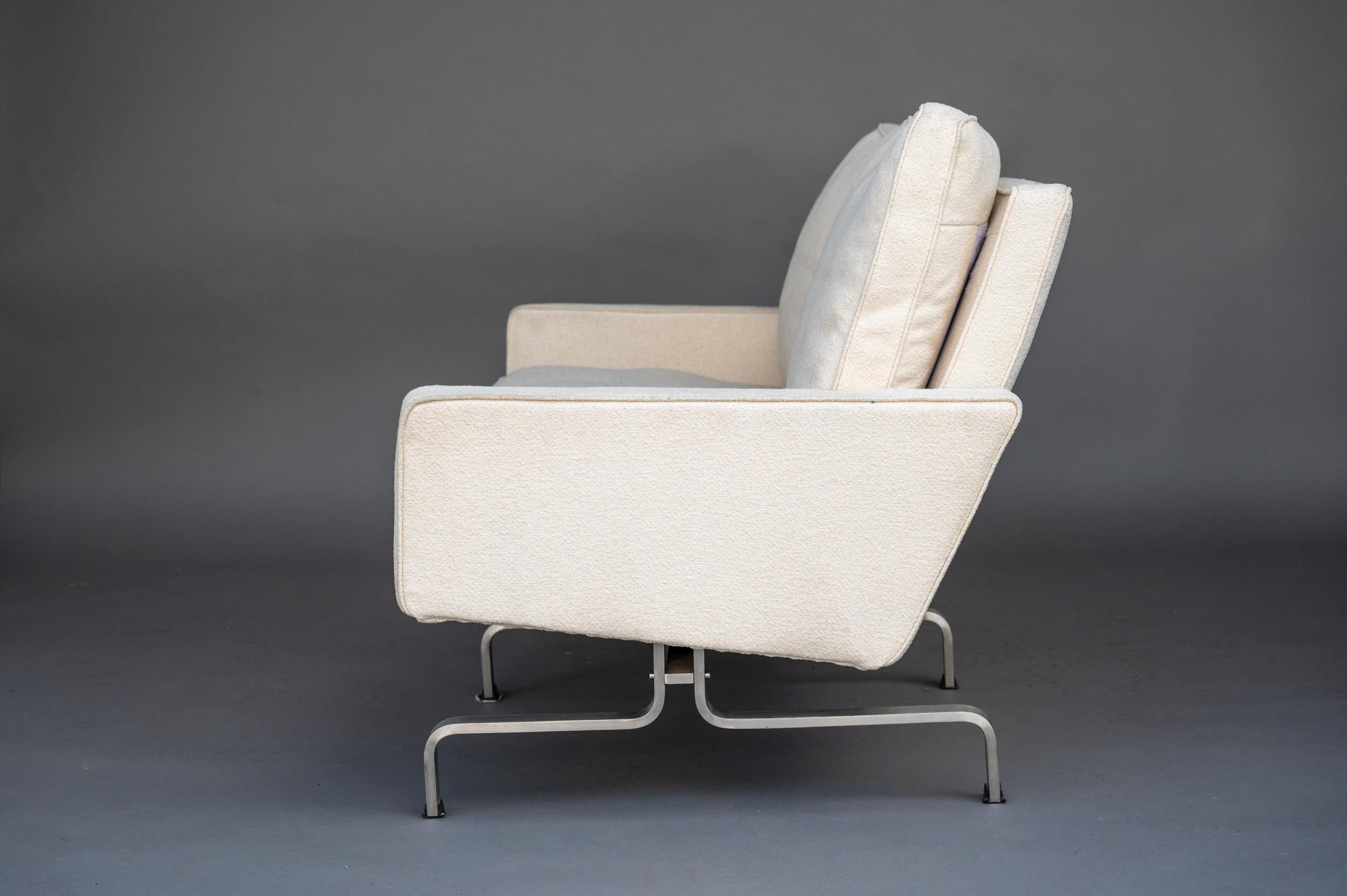 20th Century Poul Kjaerholm PK31 Settee in Boucle For Sale