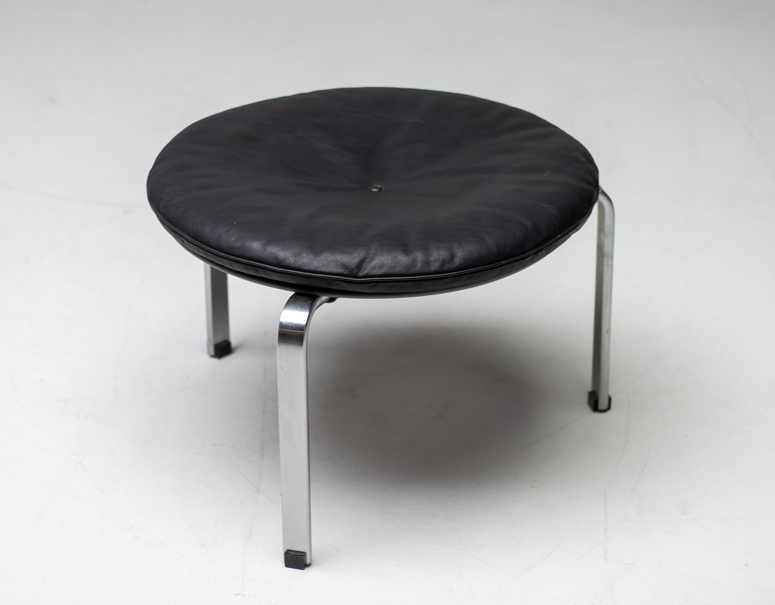Steel Poul Kjærholm PK33 Stool in Black Leather by E. Kold Christensen For Sale