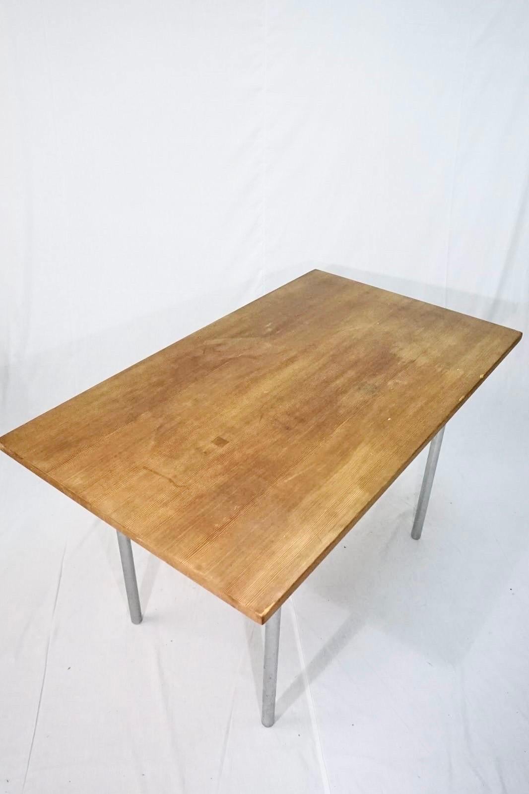 Poul Kjærholm Pk41 Dining Table in Oregon Pine Manufactured by E Kold In Fair Condition In Valby, 84