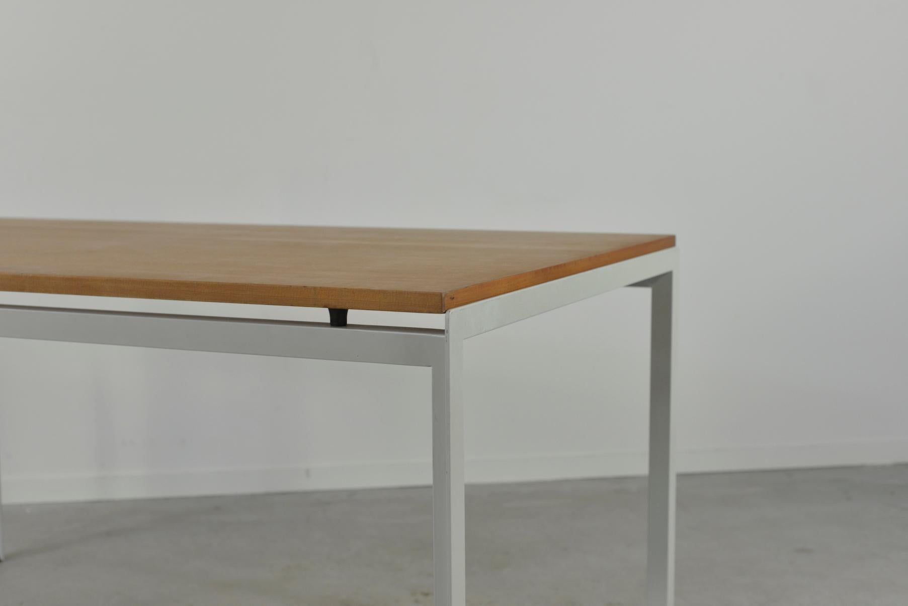 Mid-20th Century Poul Kjærholm PK52 Professor table 1960s For Sale