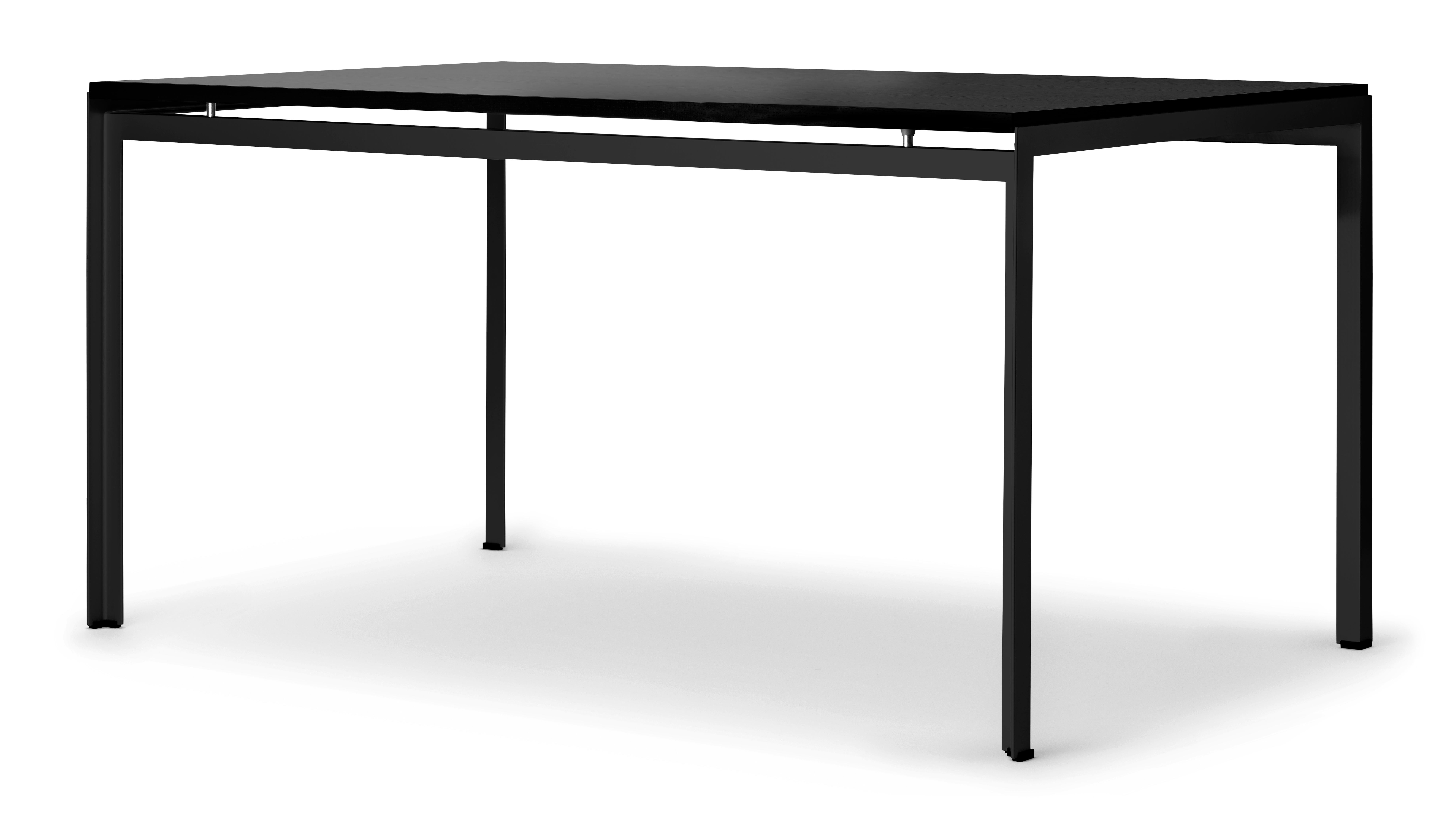 Scrivania per studenti con cassetto in nero di Poul Kjærholm per Carl Hansen & Son

La storia del Modernismo Danese inizia nel 1908, quando Carl Hansen aprì il suo primo laboratorio. Il suo impegno per la bellezza, il comfort, la raffinatezza e