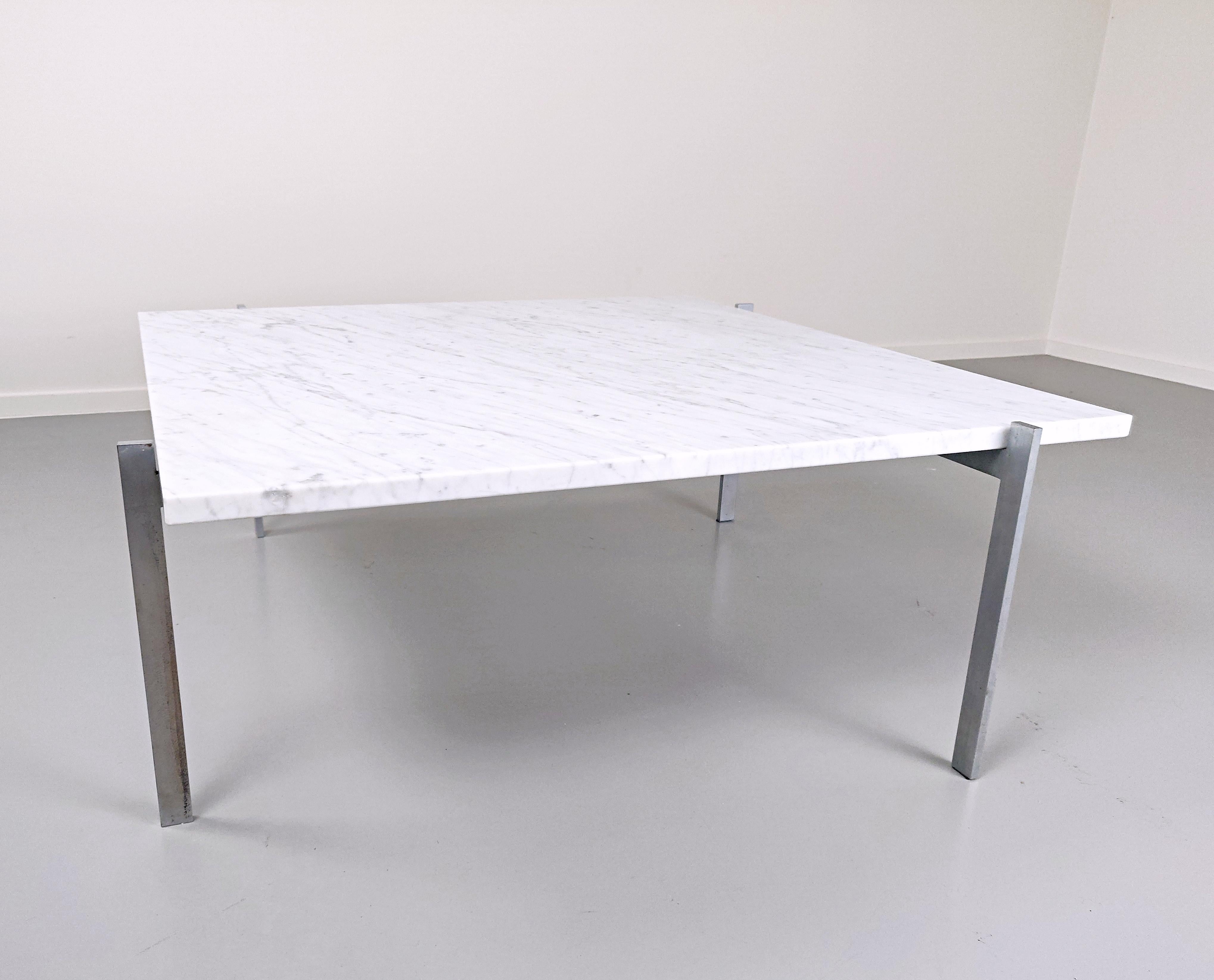 Mid-Century Modern Poul Kjaerholm PK61 Coffee Table White Marble and Steel 