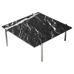Table basse PK61 en marbre noir Poul Kjrholm