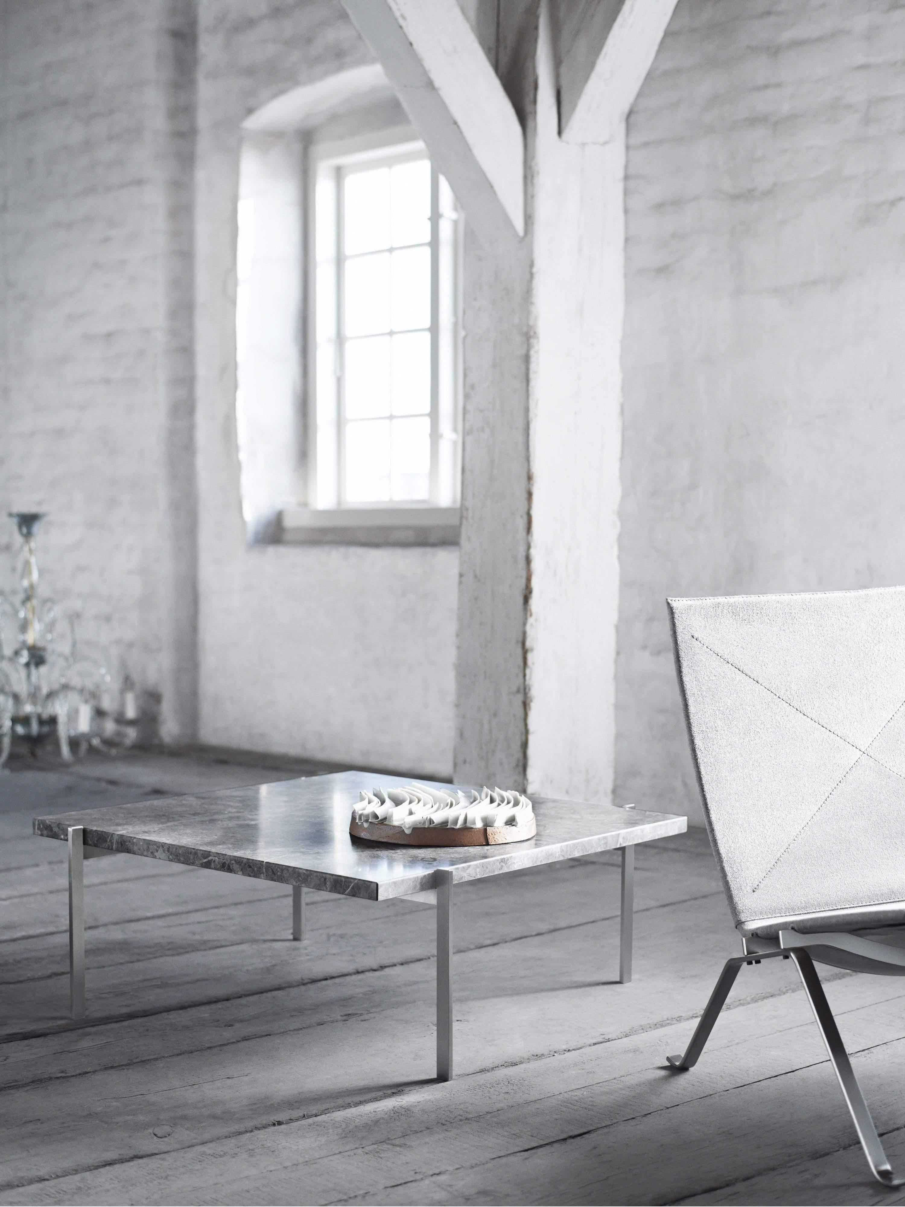 Danois Table basse PK61 de Poul Kjaerholm en marbre gris de Fritz Hansen en vente