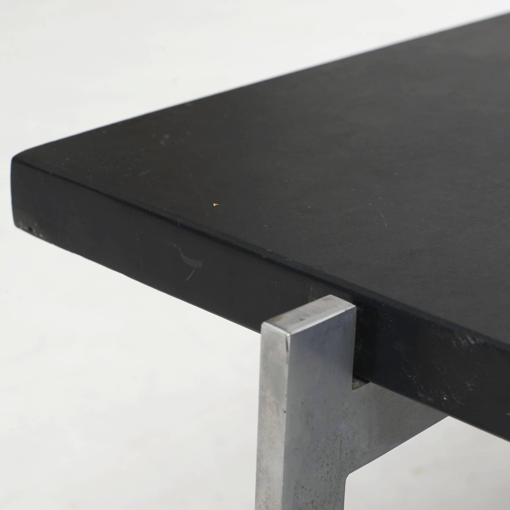 Danois Table basse PK61 Poul Kjrholm avec plateau en ardoise noire en vente