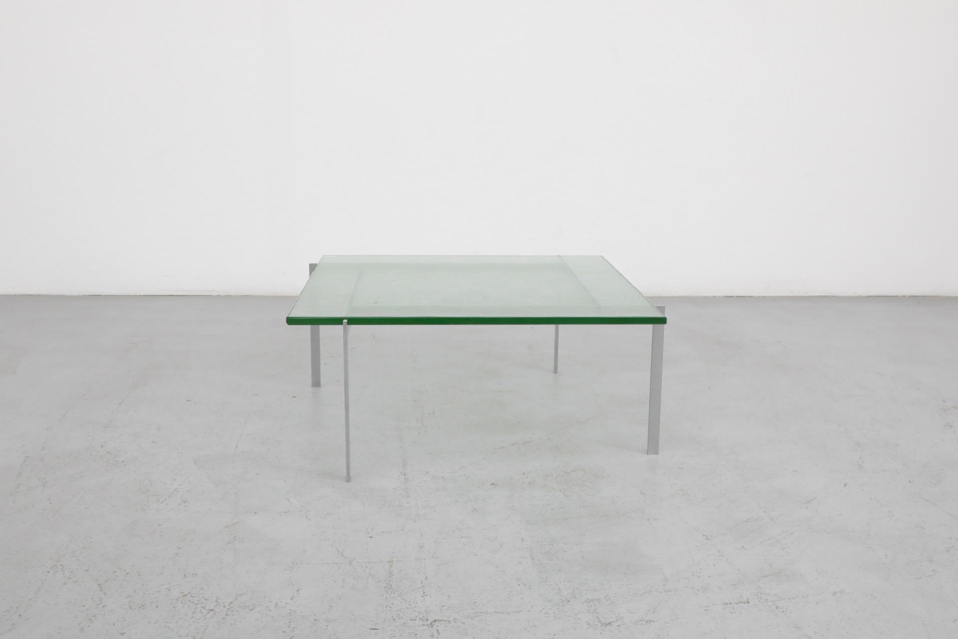 Poul Kjaerholm PK61 inspirierter Couchtisch aus Chrom und Glas (Moderne der Mitte des Jahrhunderts) im Angebot
