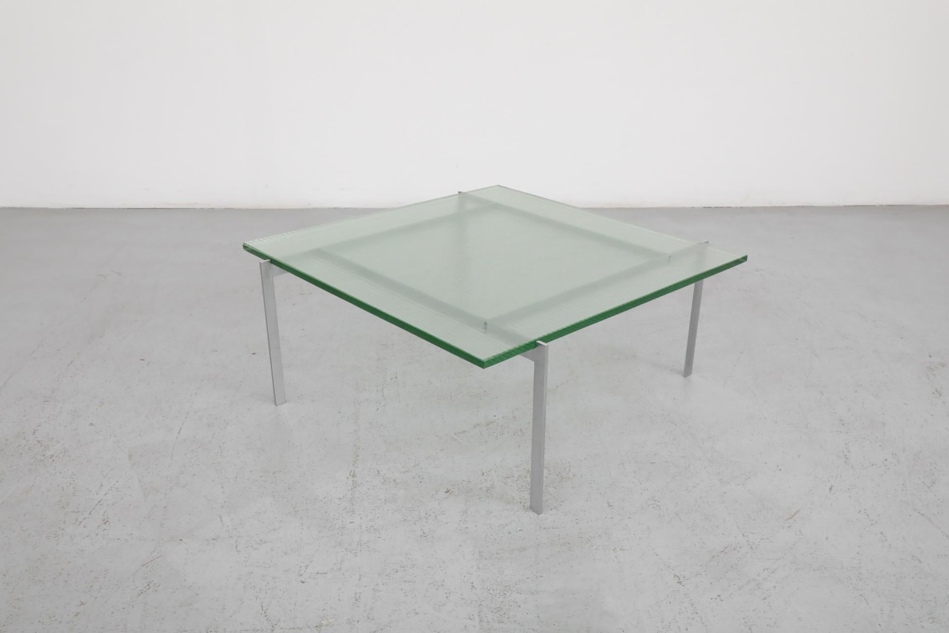 Poul Kjaerholm PK61 inspirierter Couchtisch aus Chrom und Glas im Angebot 1