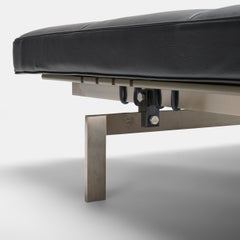 Poul Kjaerholm PK80 daybed in pelle nera per Fritz Hansen Danimarca