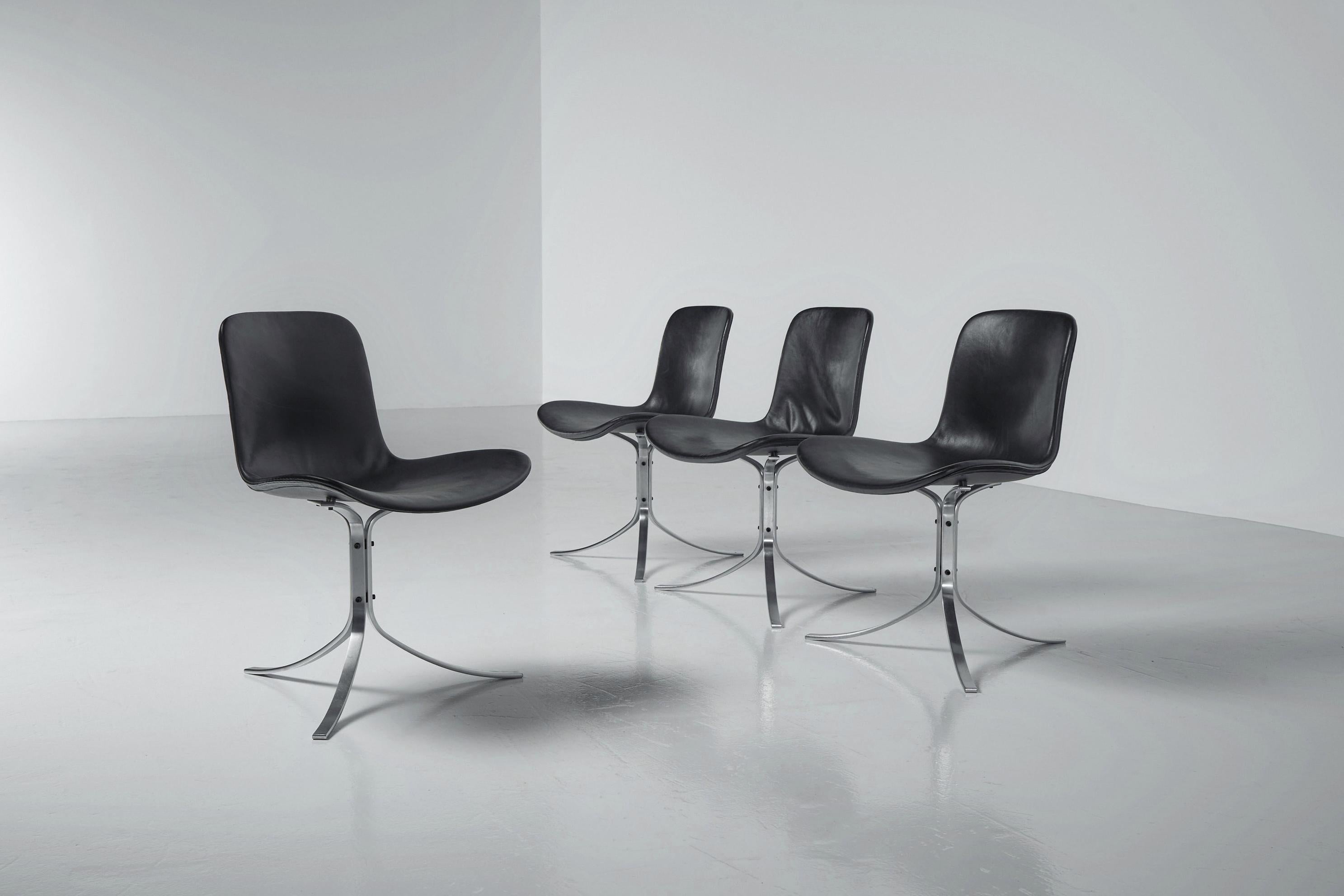 Beautiful set of 4 original PK9 tulip chairs designed by Poul Kjaerholm and manufactured by Ejvind Kold Christensen, Denmark 1961. This is for a rare and early set of 4 from EKC production, this was the first production before Fritz Hansen took the