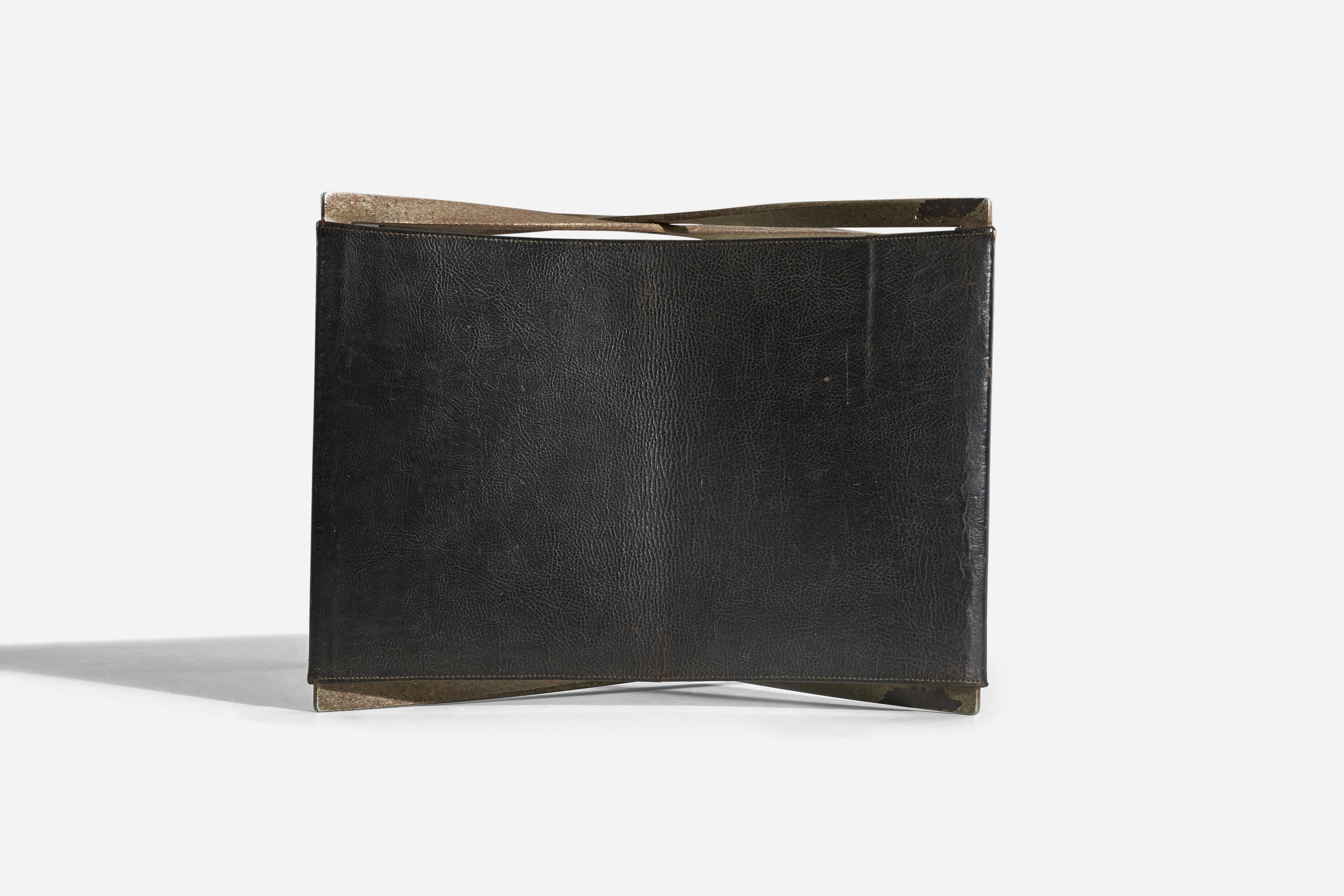 Poul Kjaerholm, Stool, Steel, Leather, E. Kold Christensen, Denmark, 1961 In Good Condition For Sale In High Point, NC