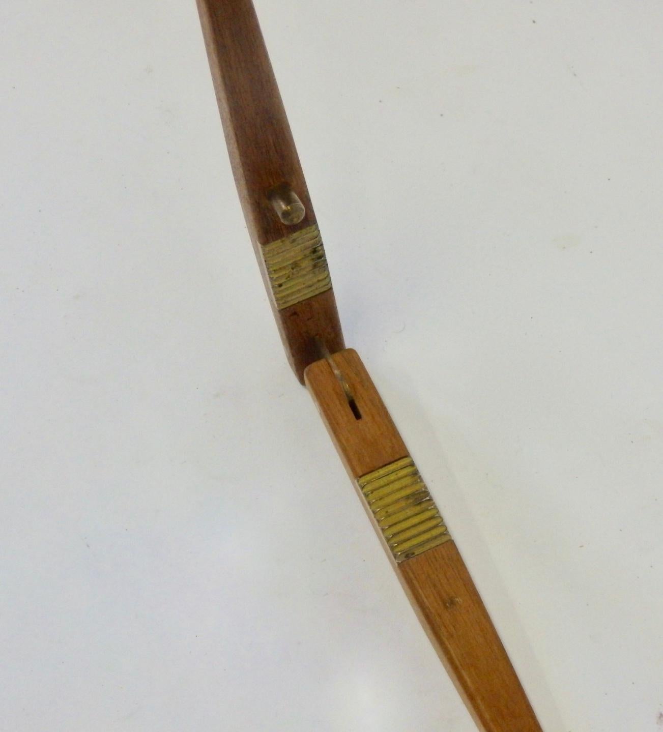 Poul Knudsen Teak con schiaccianoci in ottone in vendita 1