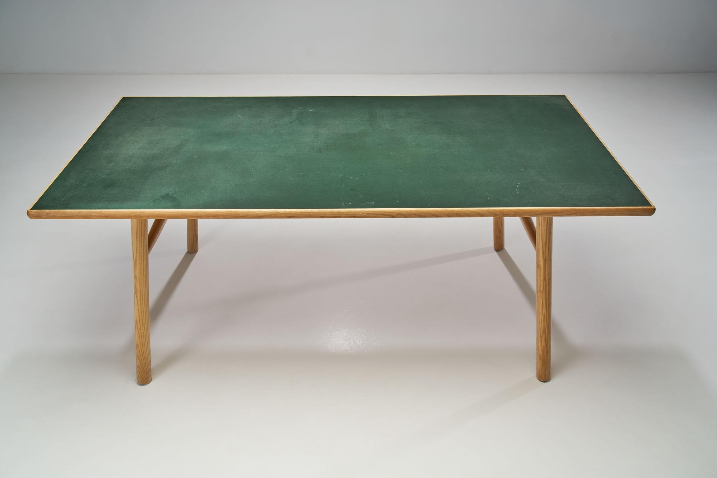 Poul M. Volther “C35 FDB” Dining Table for FDB Møbler, Denmark 1950s For Sale 3