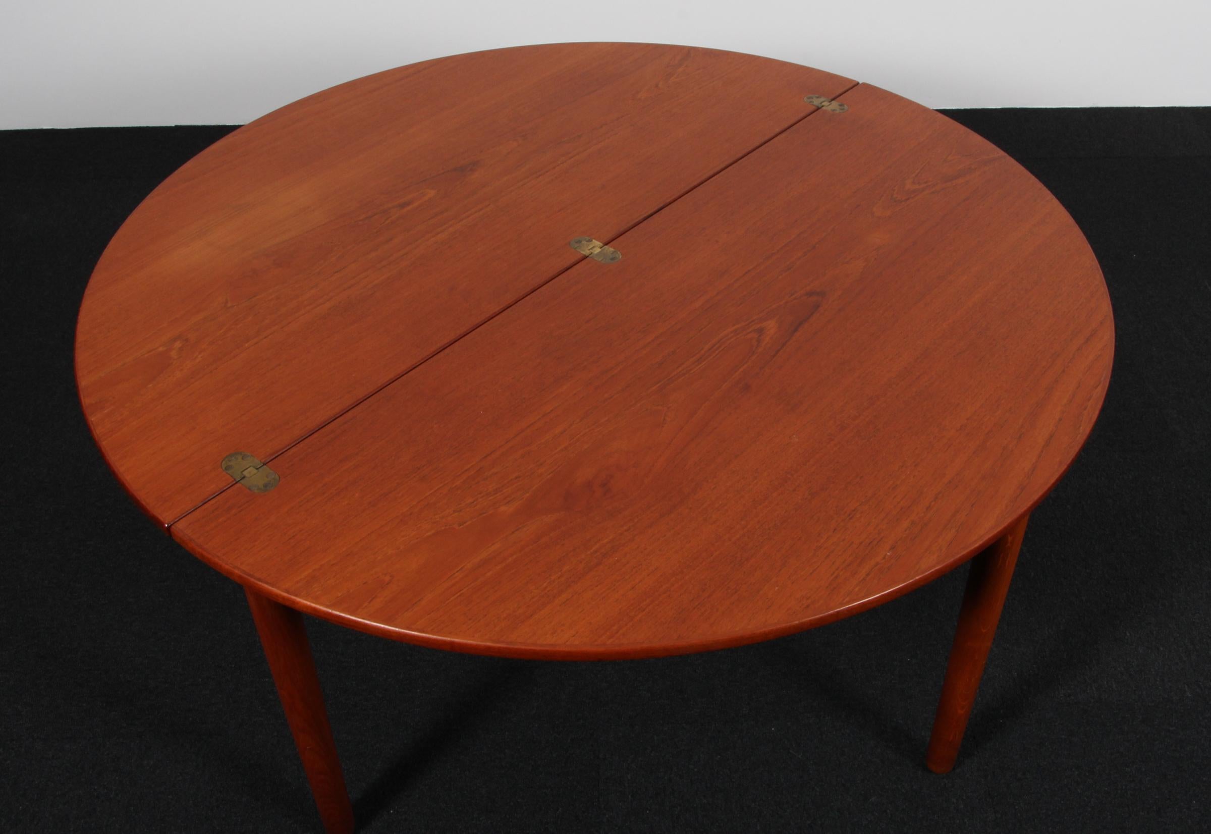 Brass Poul M. Volther coffe table in teak and oak. 1960s For Sale