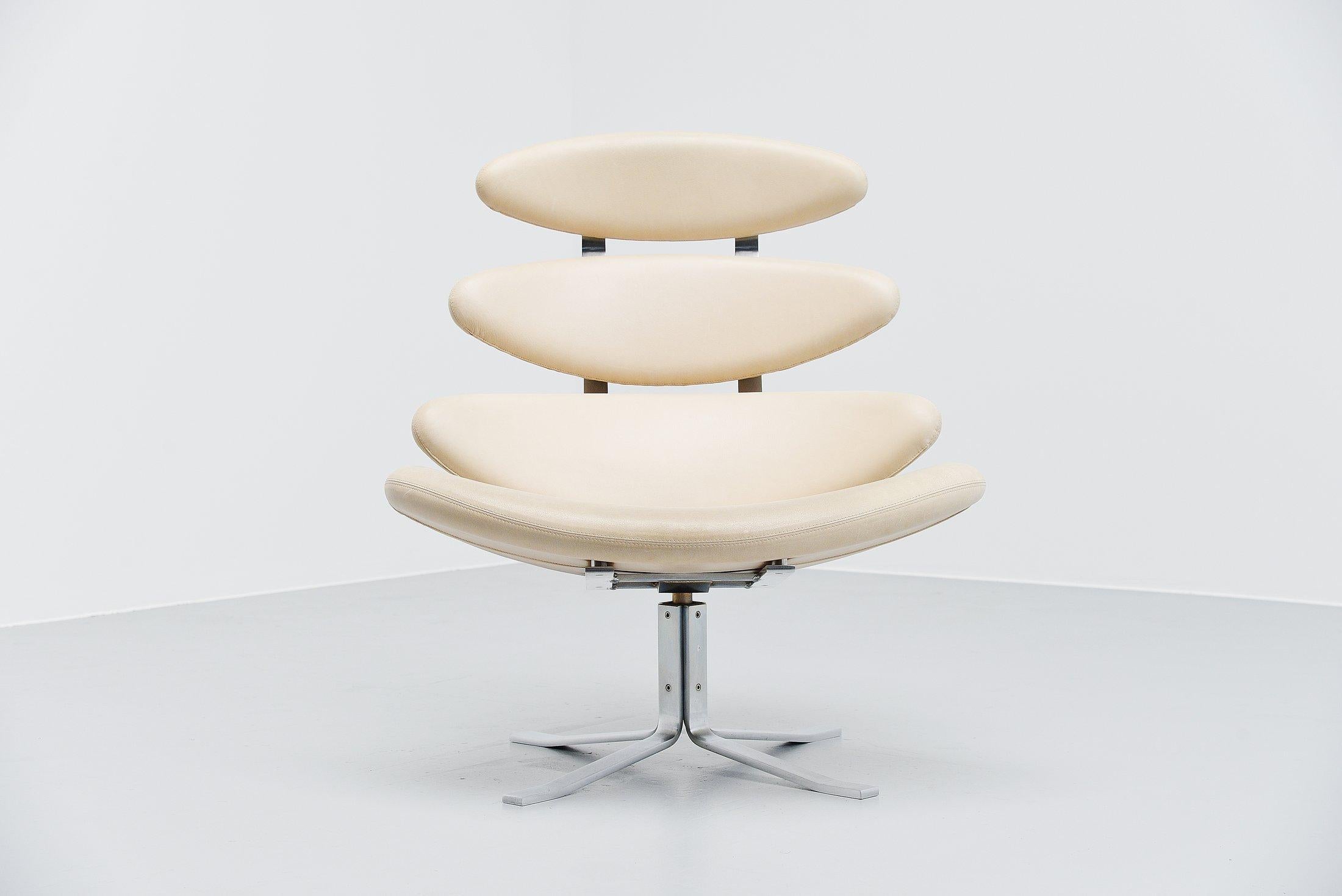 Very nice superb quality lounge chair designed by Poul M. Volther and manufactured by Erik Jorgensen, Denmark 1958. The chair was designed in 1958 but is still in production because this is just a timeless chair. This is a chair from the 1970s with