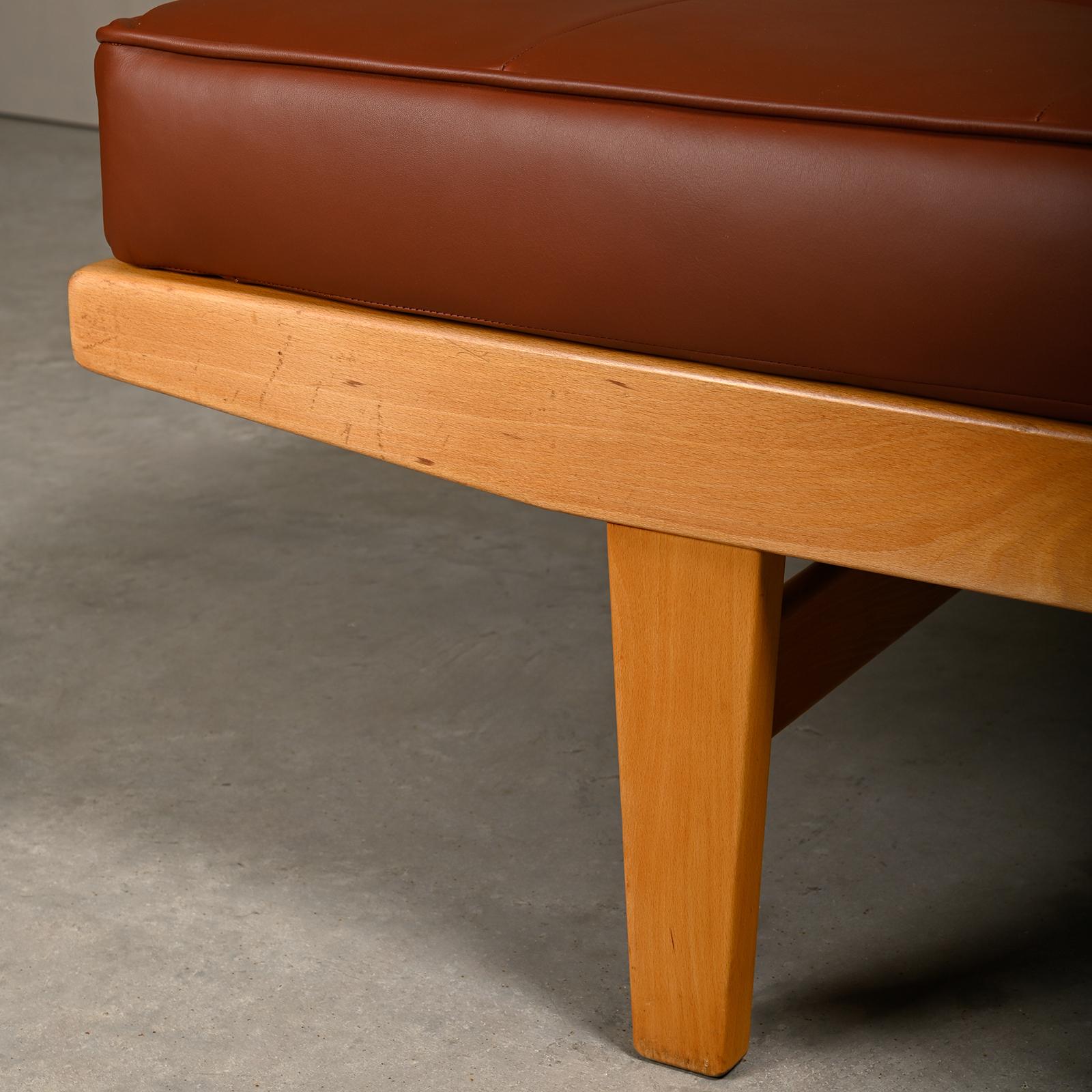 Poul M. Volther Daybed in Beech wood and Leather for FDB Møbler, Denmark 1960s 4